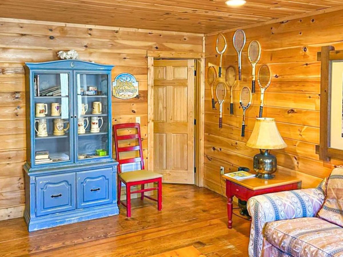 Four-Bedroom House photo 2