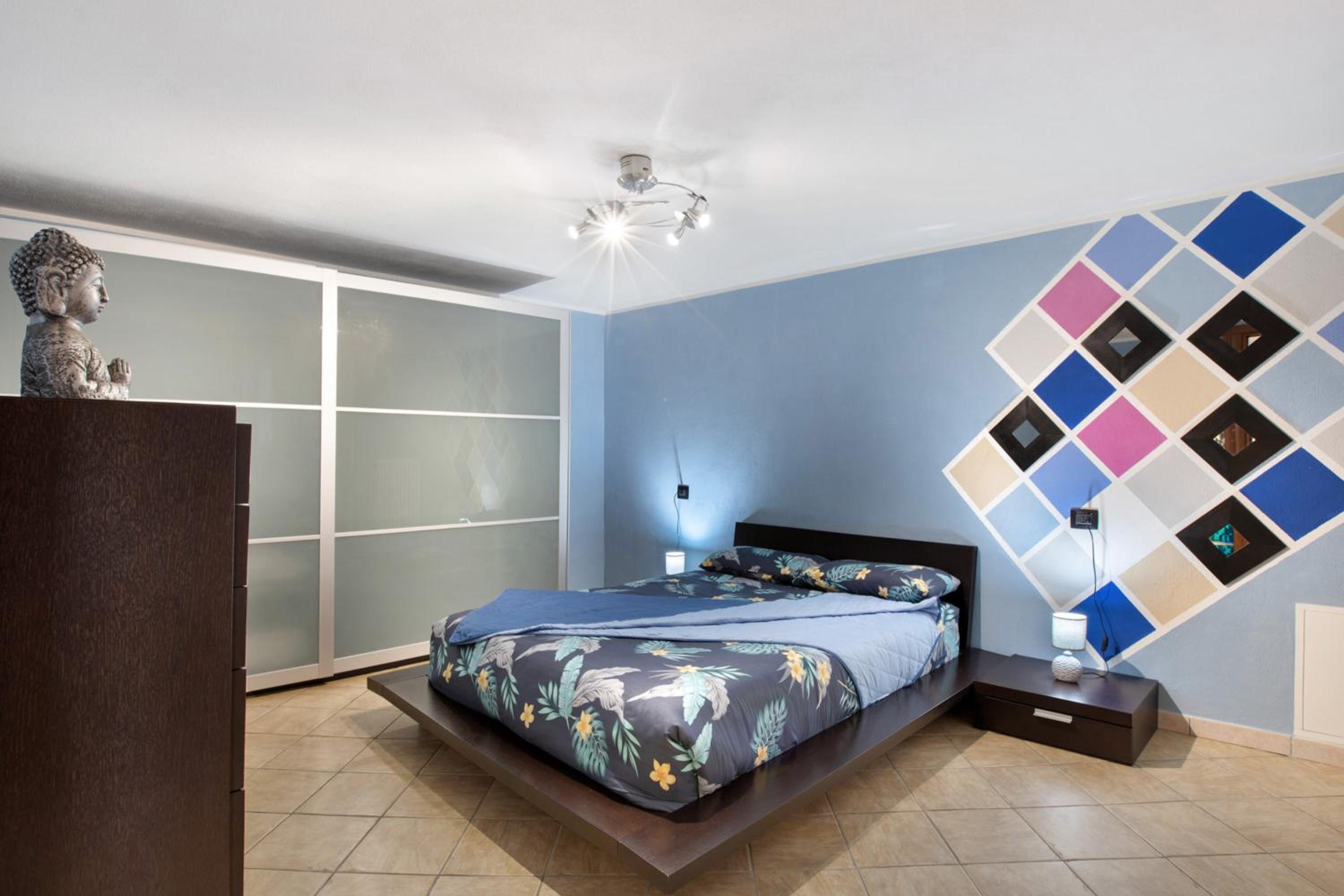 Two-Bedroom Deluxe Apartment with Garden View