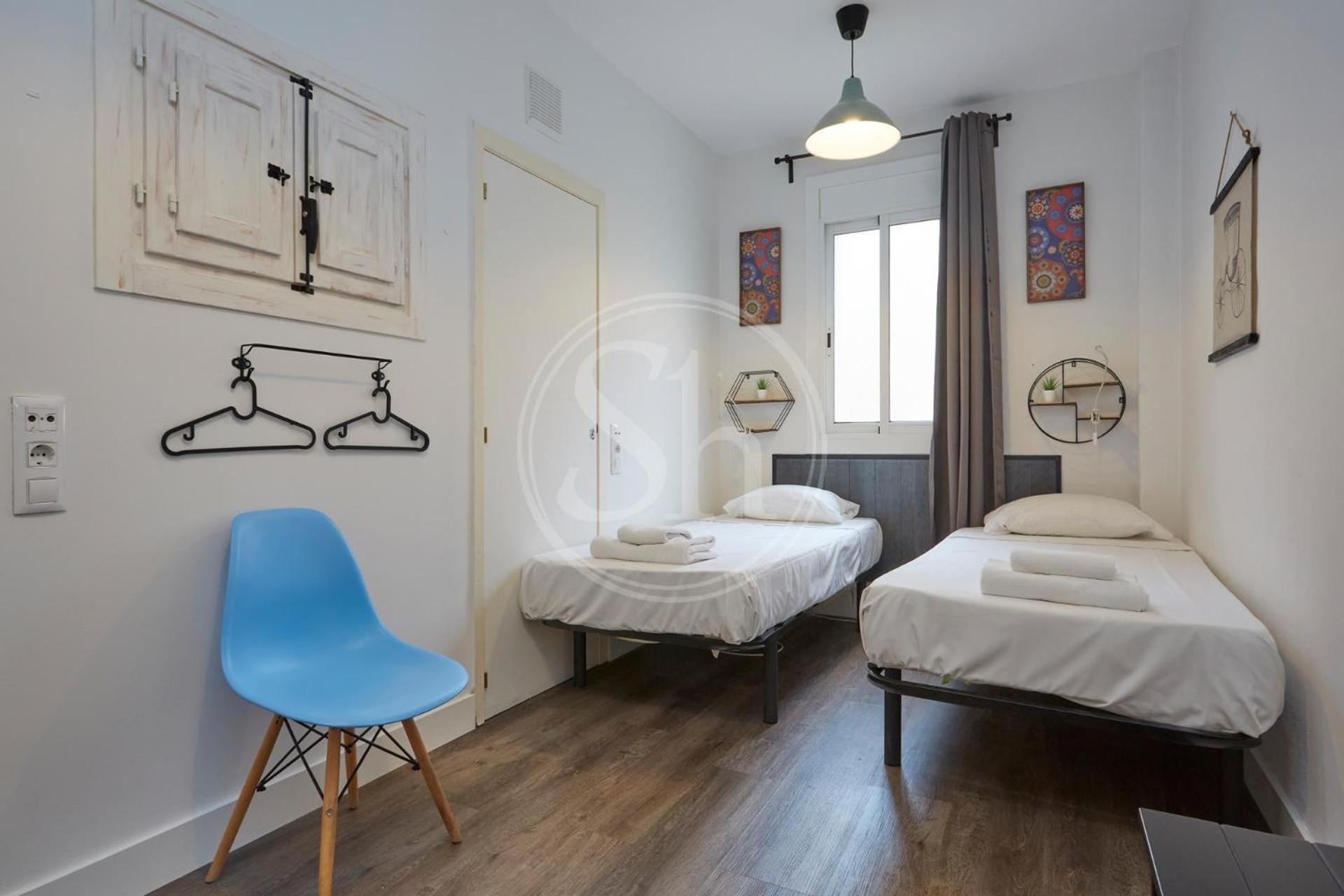 Apartment photo 2