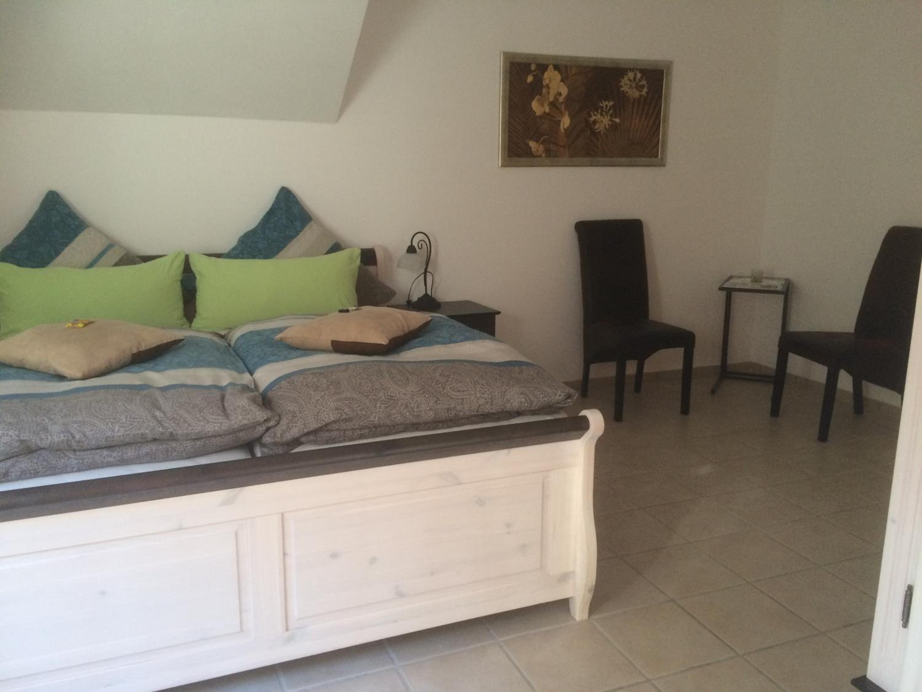 Basic Double Room photo 2