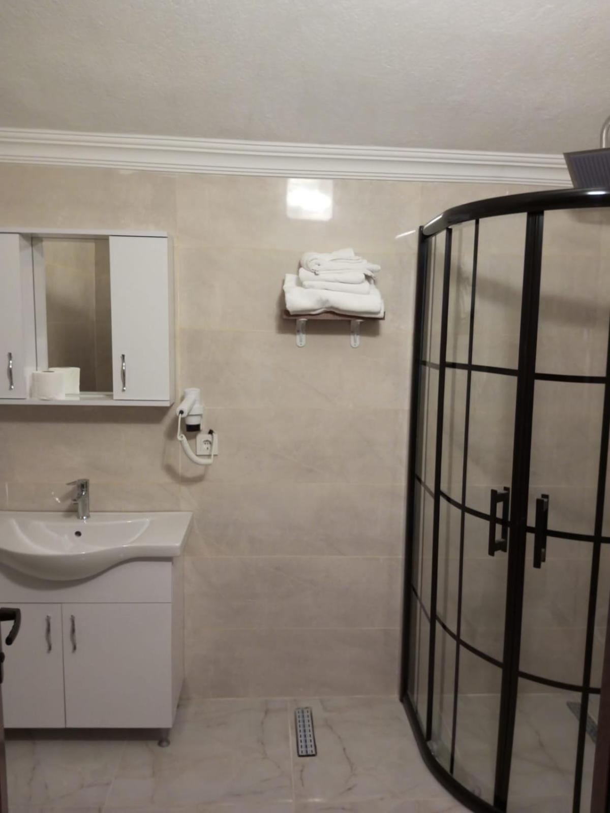 Deluxe Suite photo 3