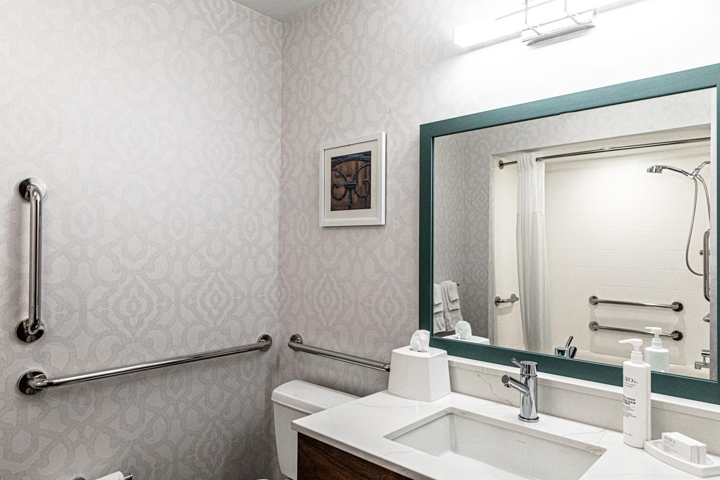 King Room - Disability Access - Photo 3