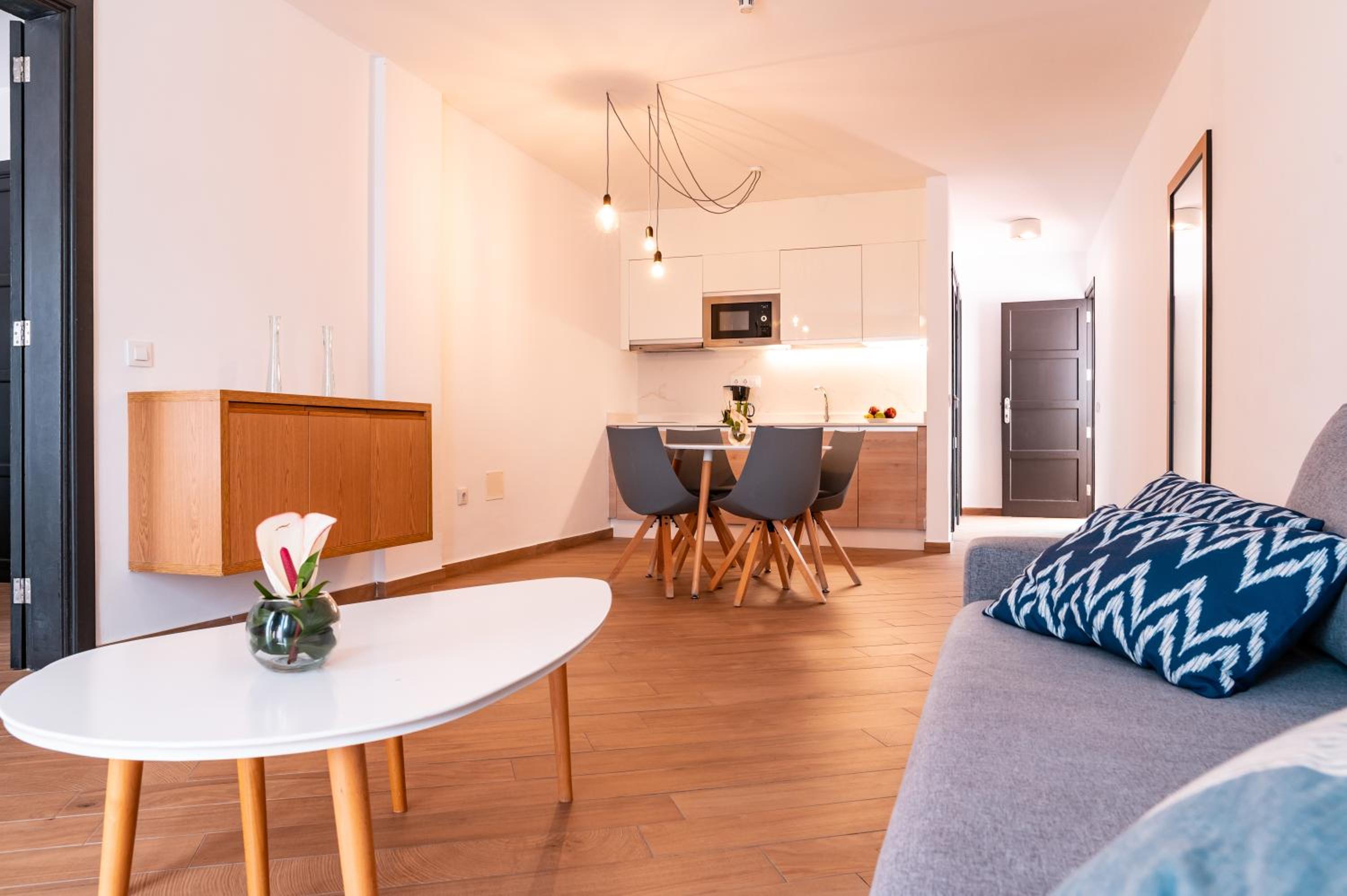 One-Bedroom Deluxe Apartment photo 1