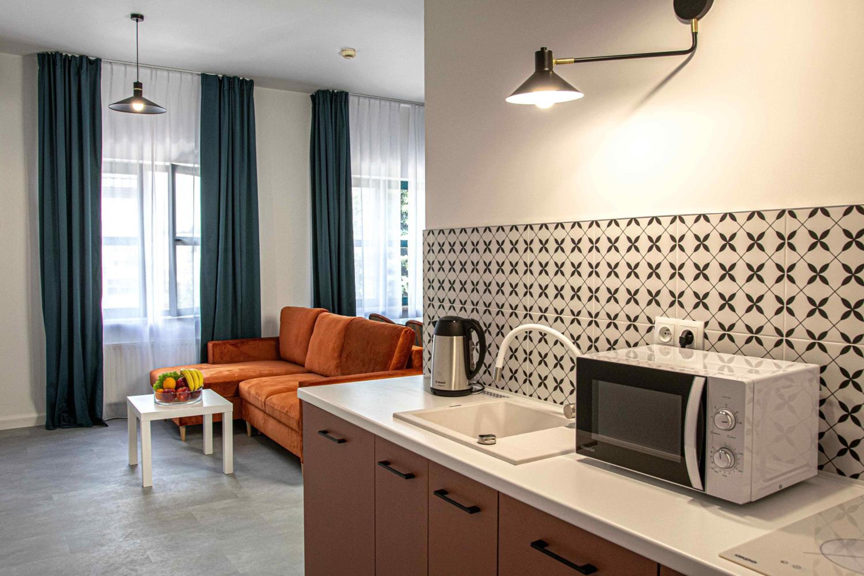 Superior One-Bedroom Apartment - Photo 8