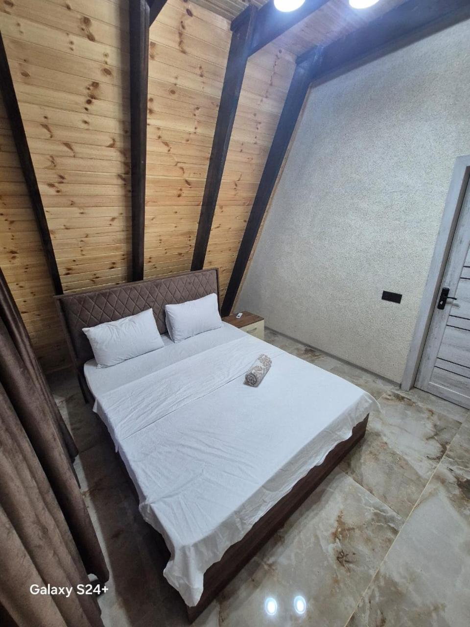 Three-Bedroom Villa photo 2