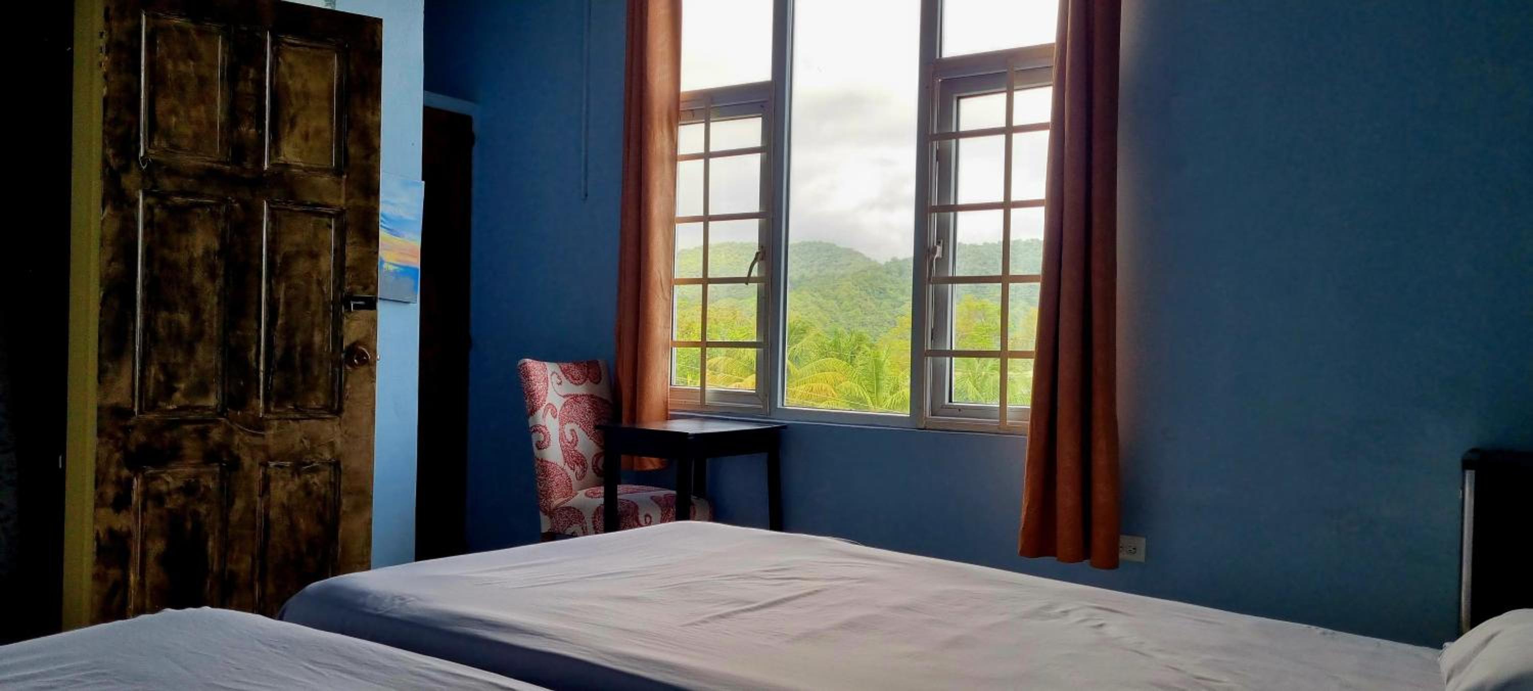 Deluxe Twin Room with Sea View photo 3
