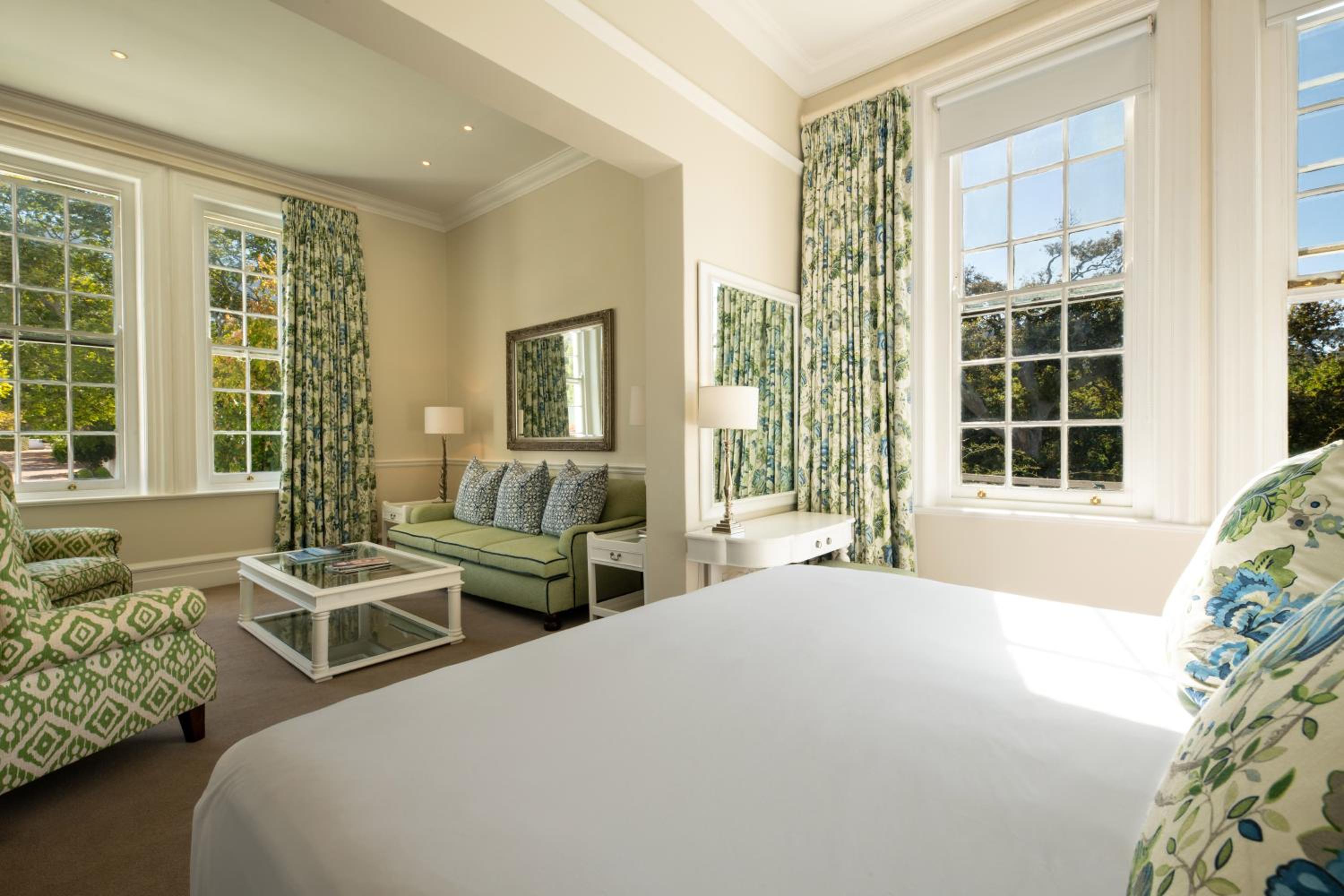 Suite - Photo 7