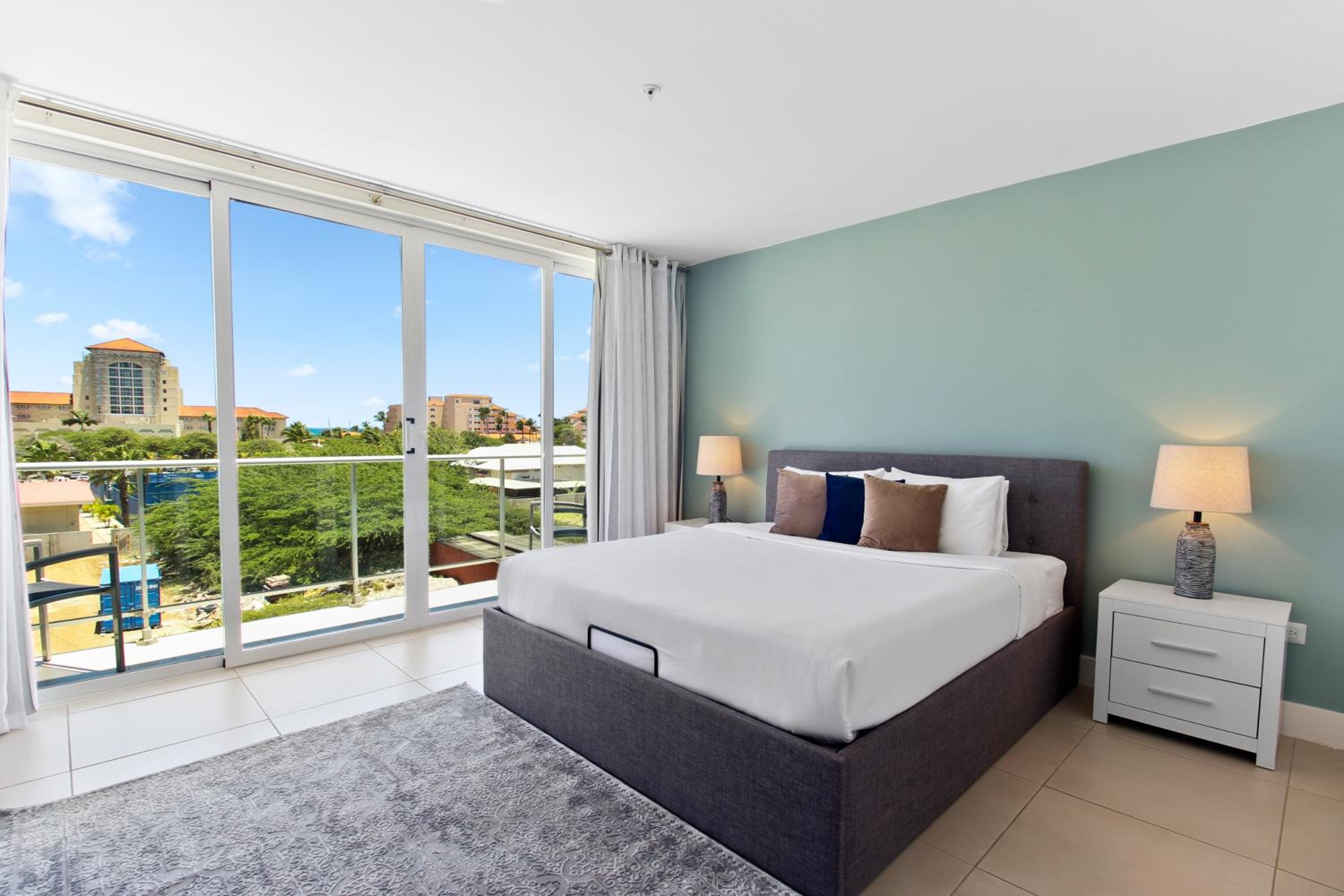 Three-Bedroom Apartment with Balcony