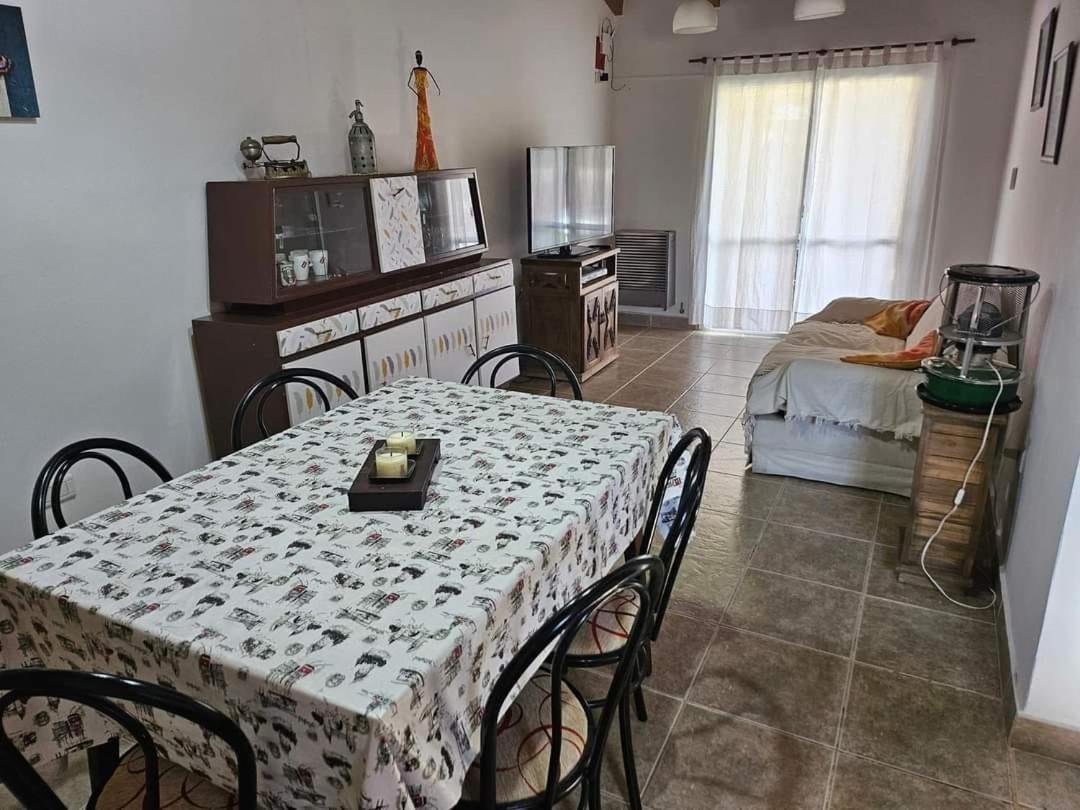 Three-Bedroom House photo 3