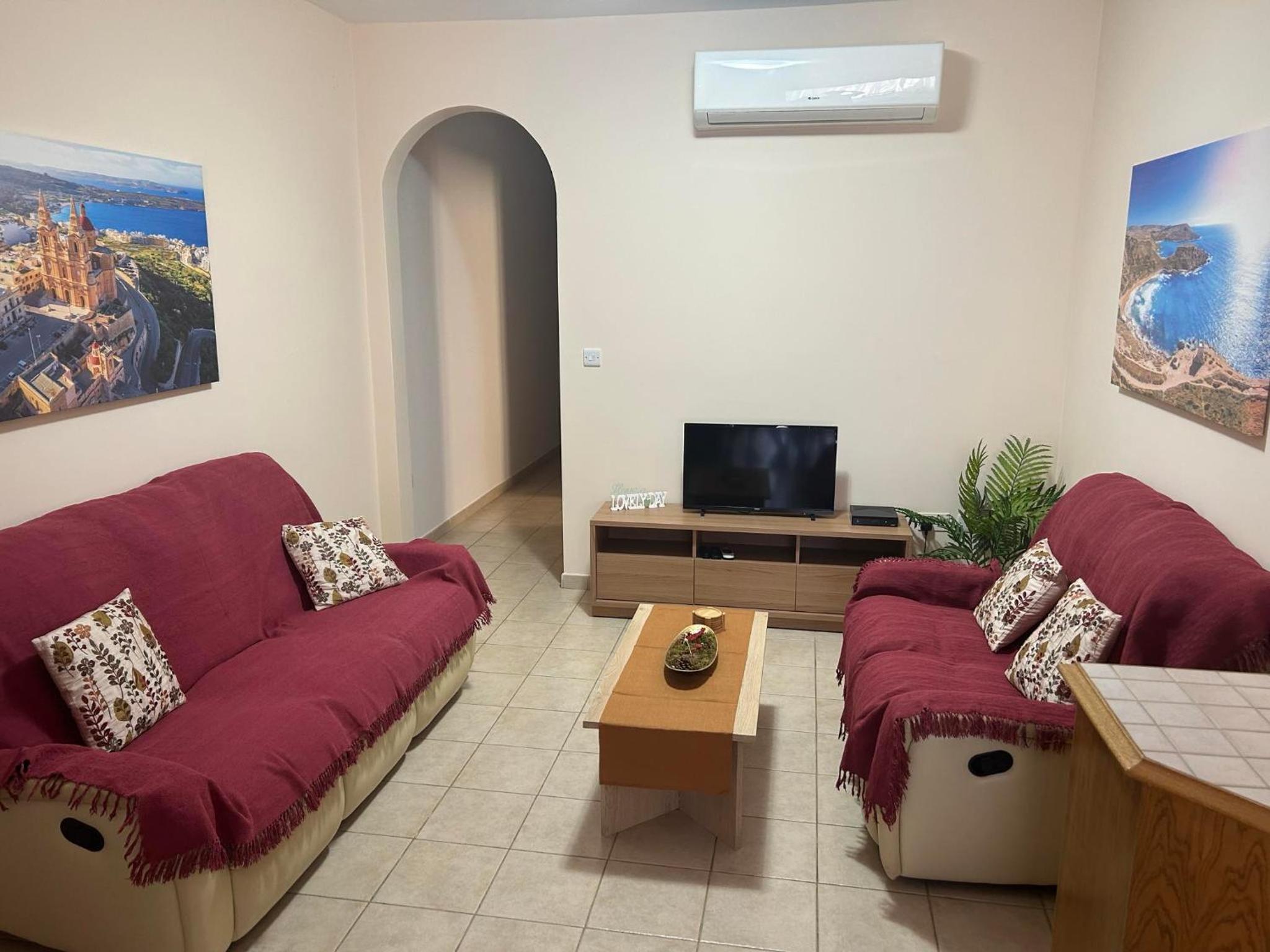 Three-Bedroom Apartment photo 2