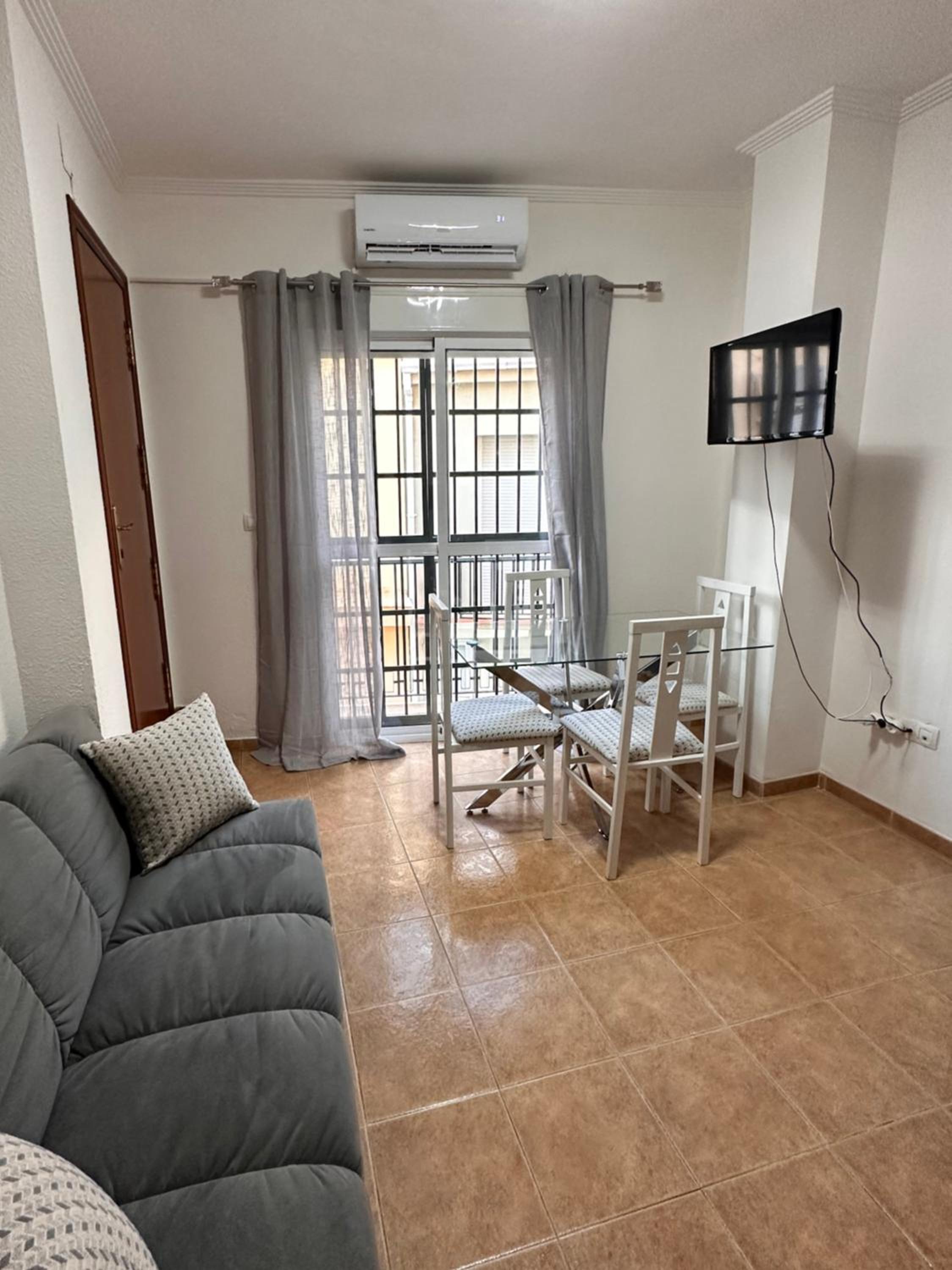 One-Bedroom Apartment photo 3