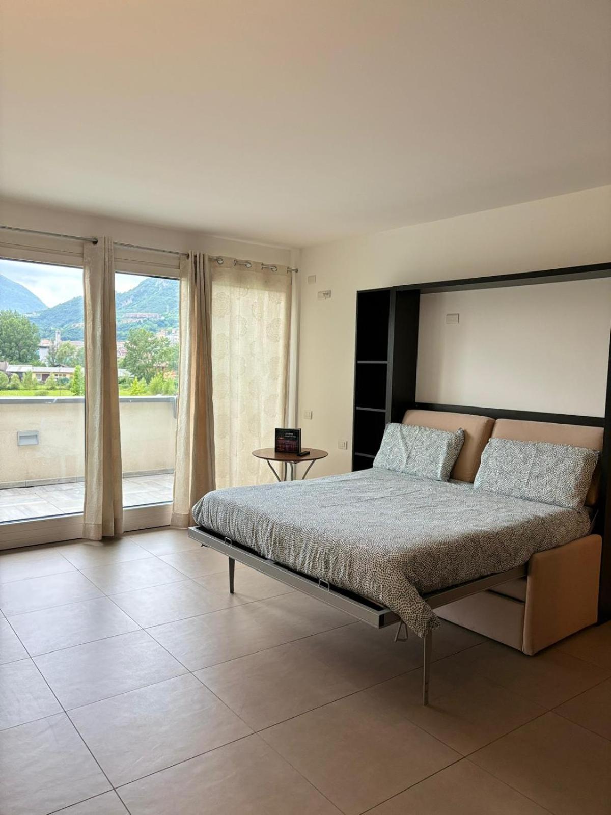 Studio Apartment With Balcony photo 1