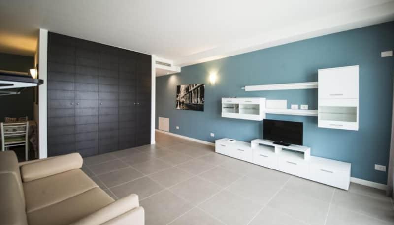 Studio Apartment With Balcony photo 2