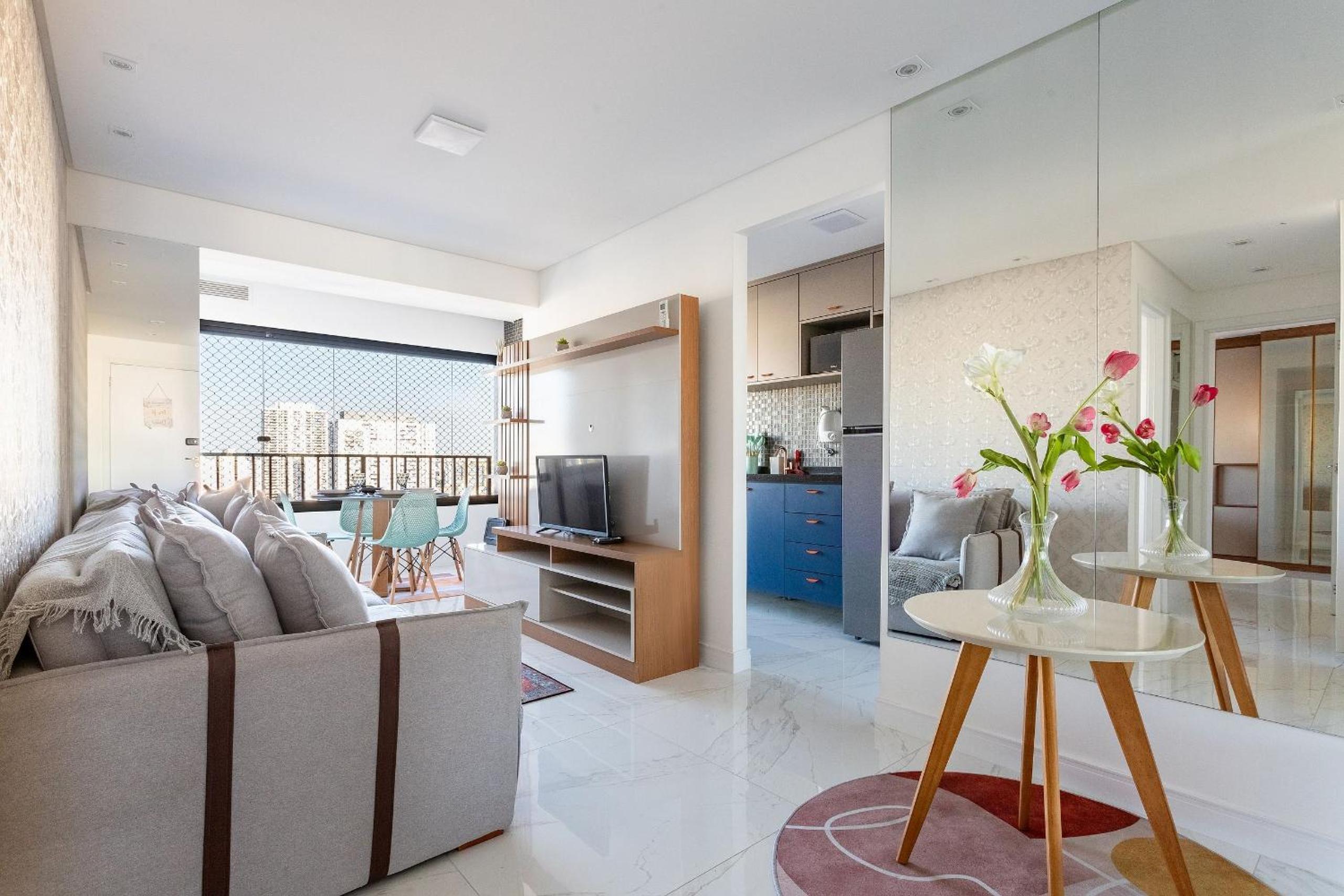 Apartment with City View