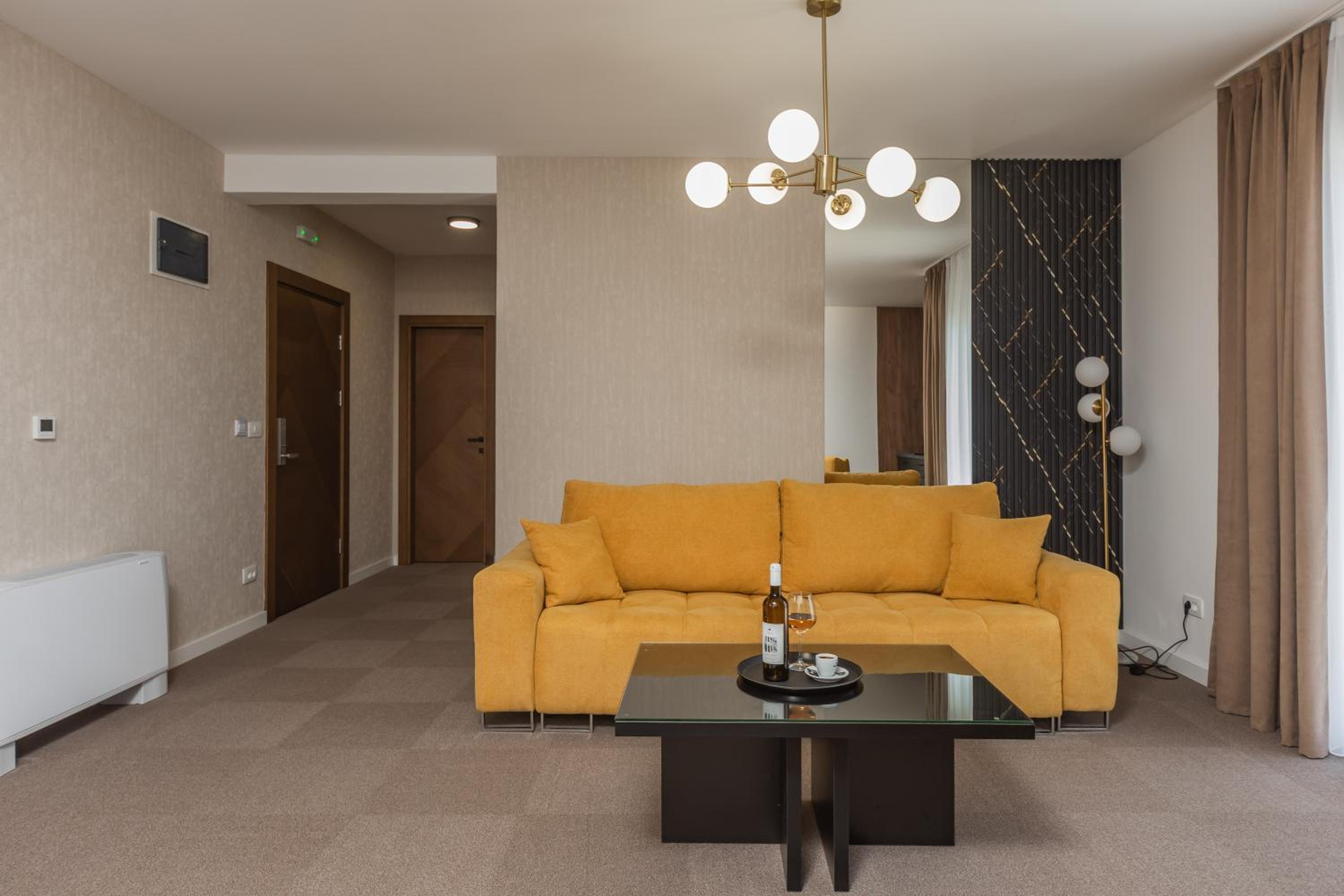 Apartment - Photo 17