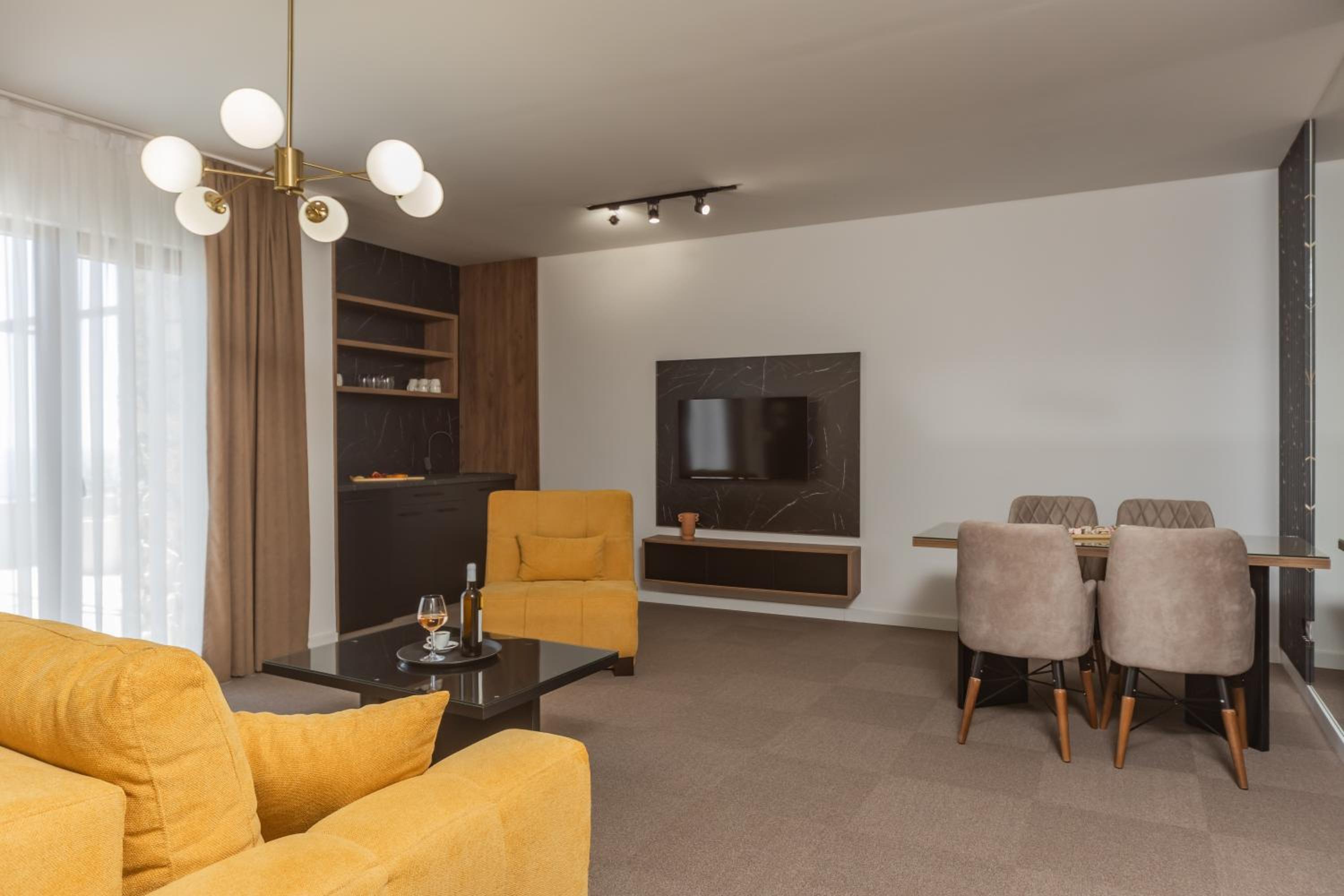 Apartment - Photo 15