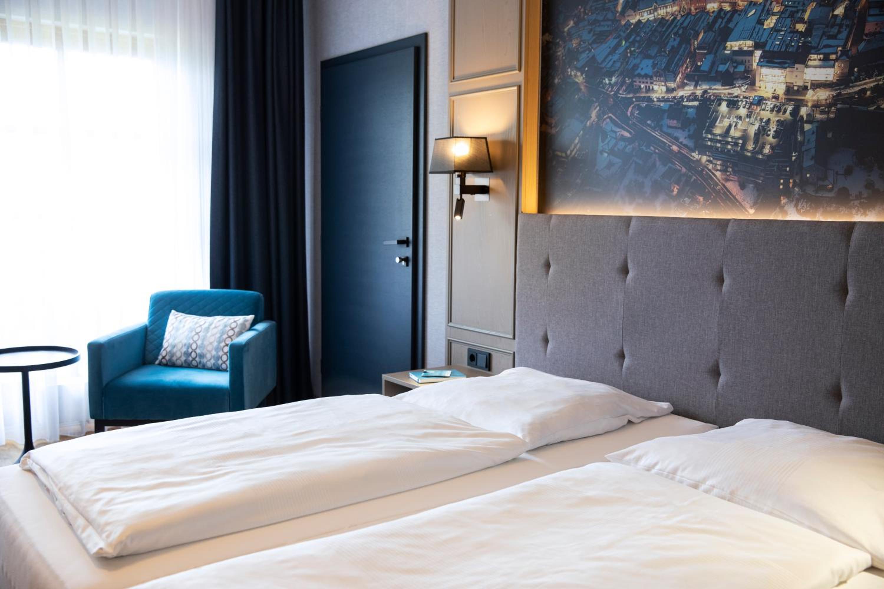 Double Room (1 Adult) - Photo 5