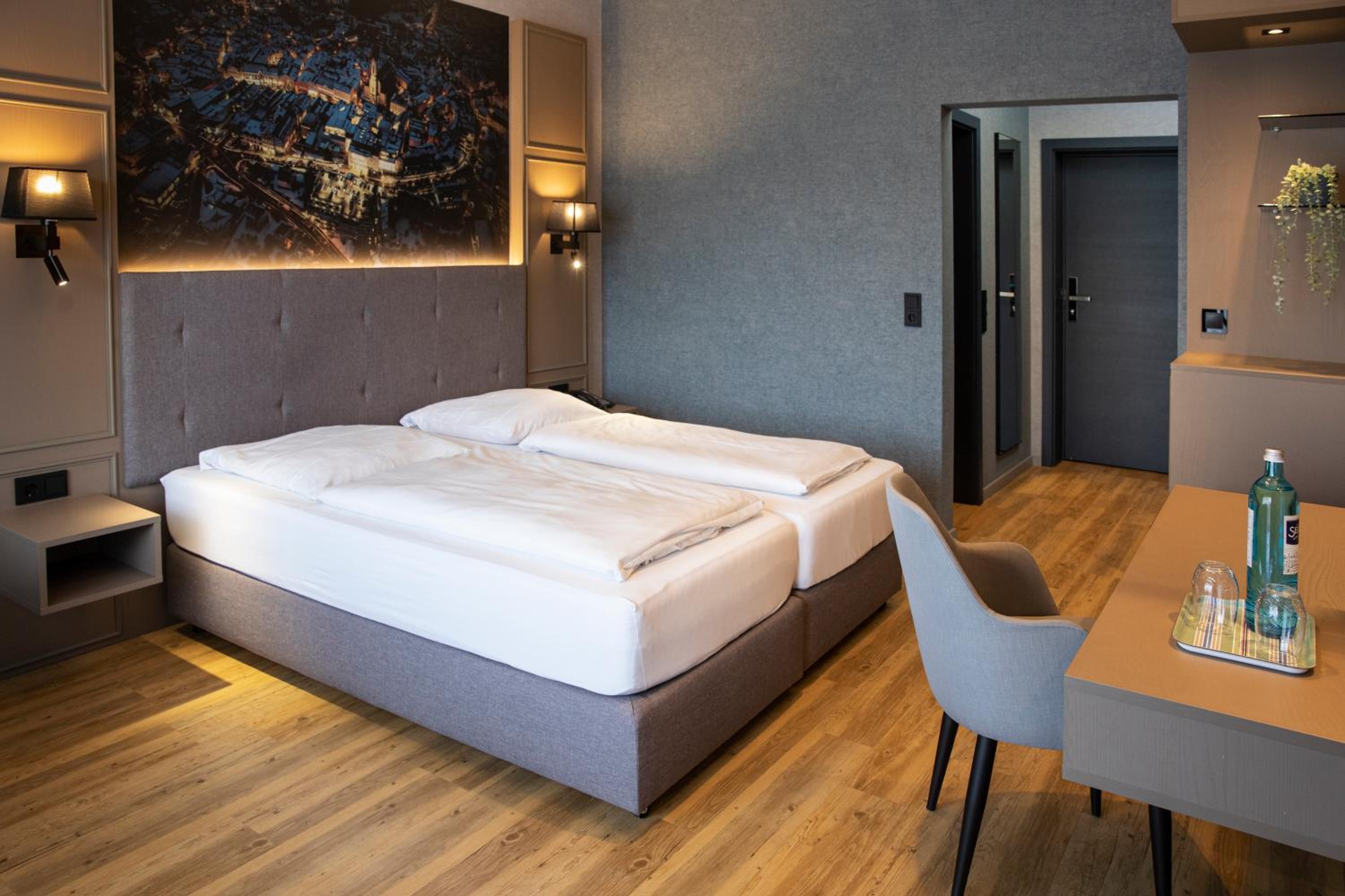 Double Room (1 Adult) - Photo 11