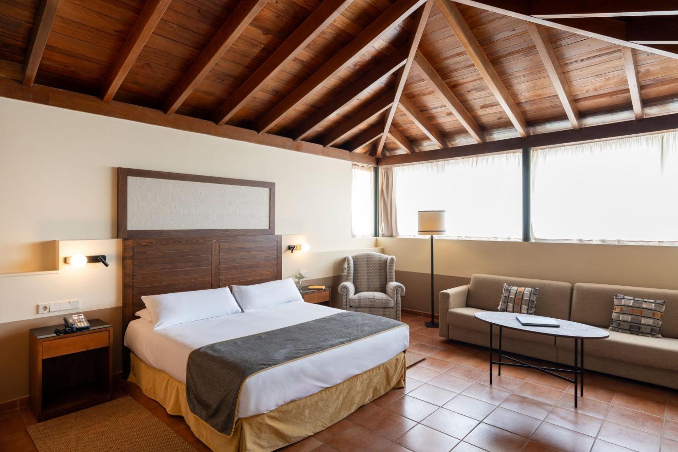 Standard Double Room - Photo 4