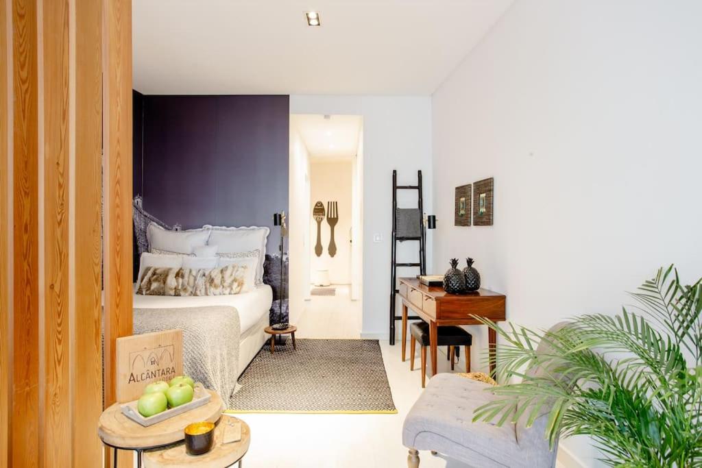 Studio Apartment - Photo 13
