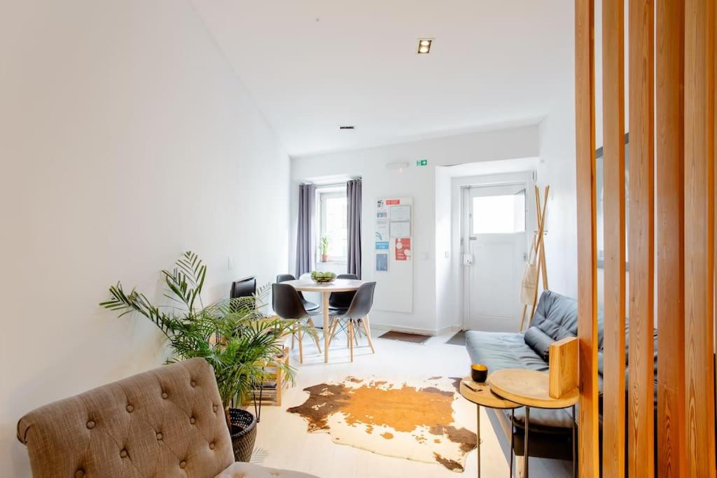 Studio Apartment - Photo 14