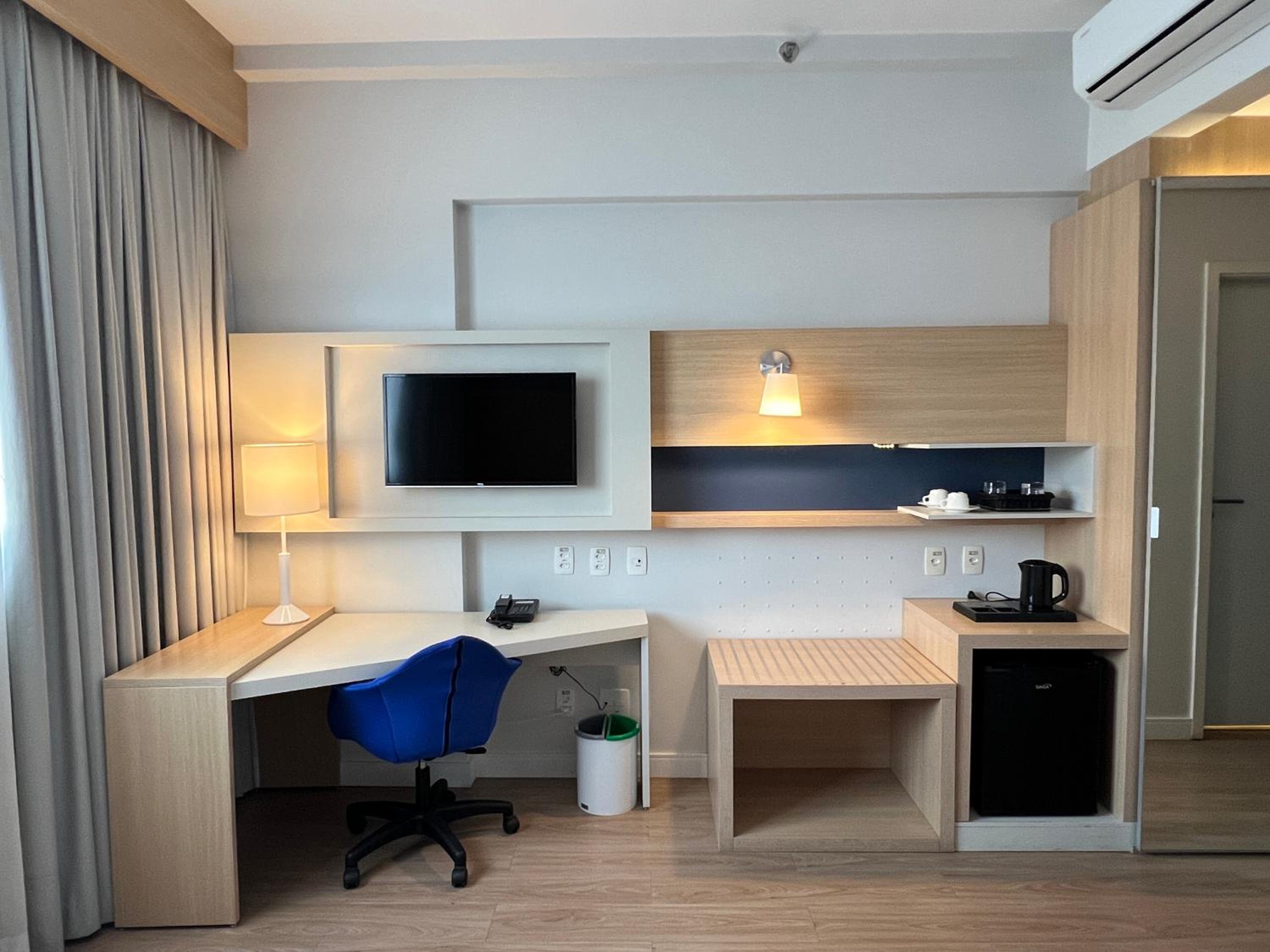 Superior Apartment with City View photo 1