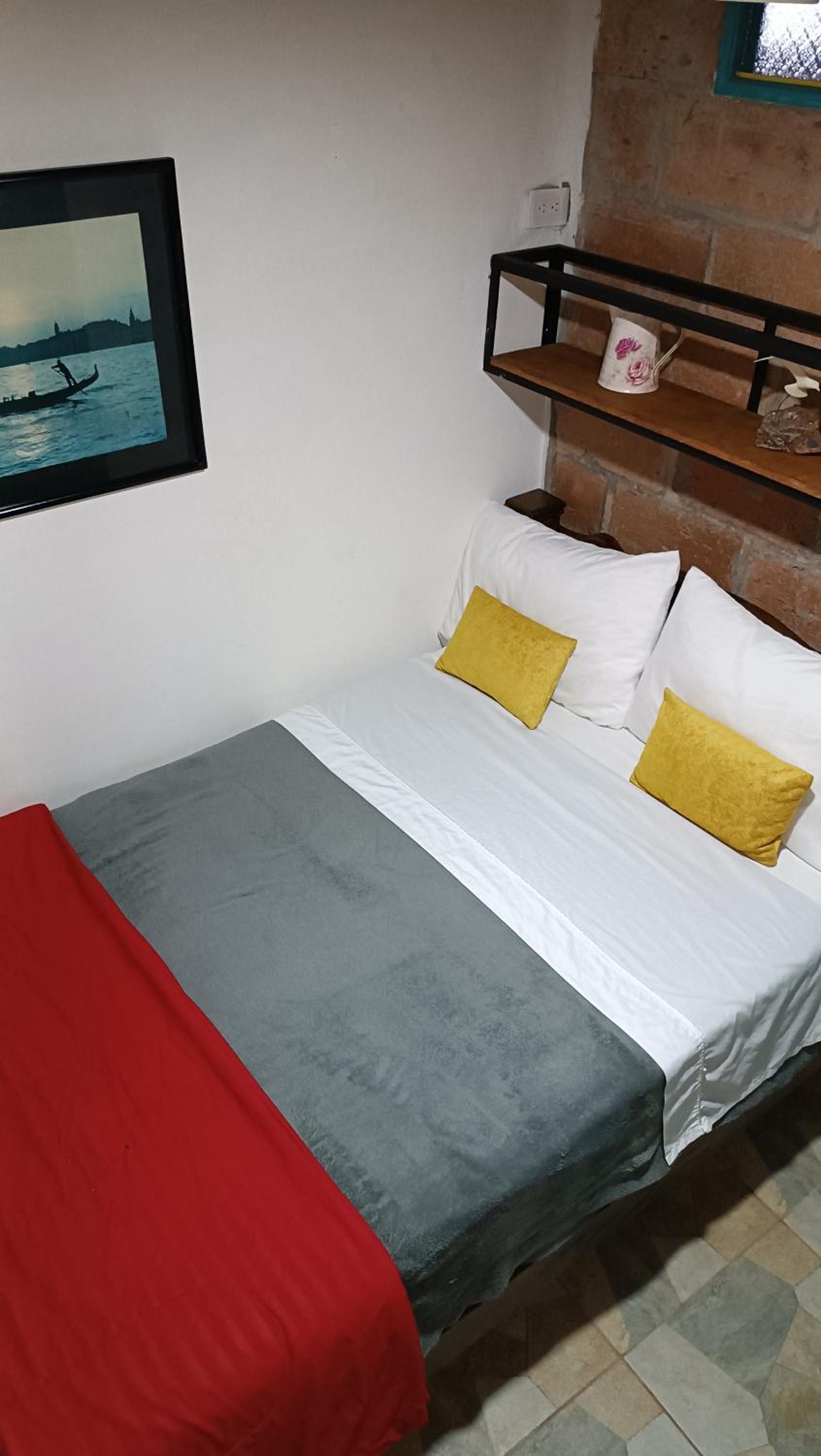 Quadruple Room with Private Bathroom