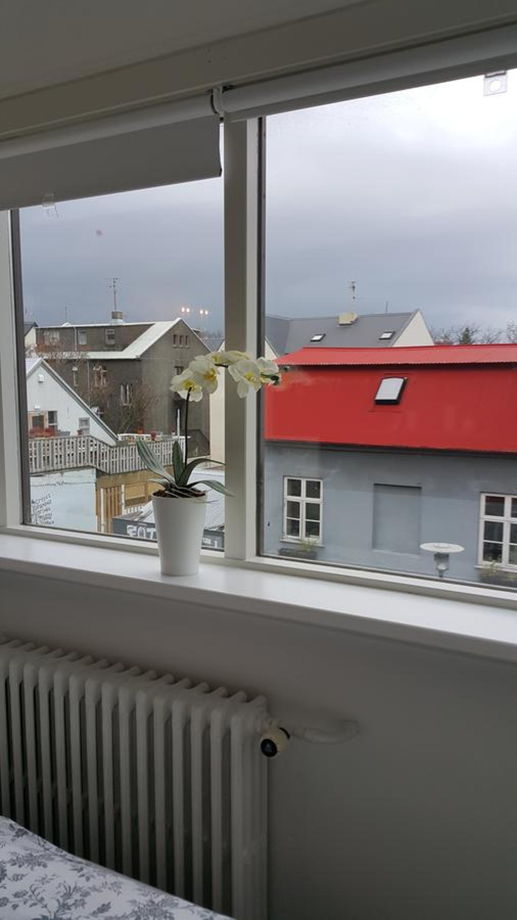 Apartment photo 2