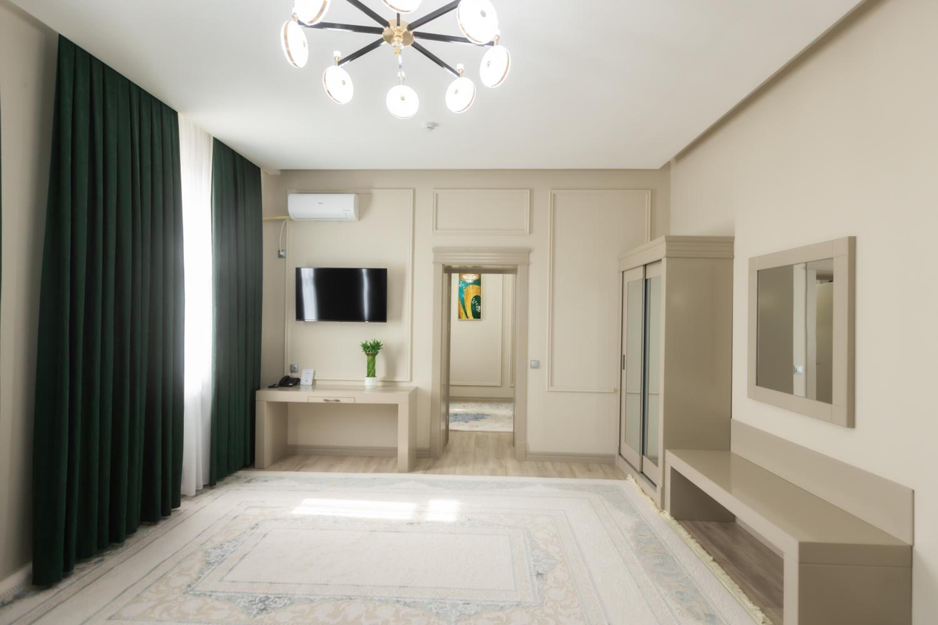 Deluxe Apartment photo 3