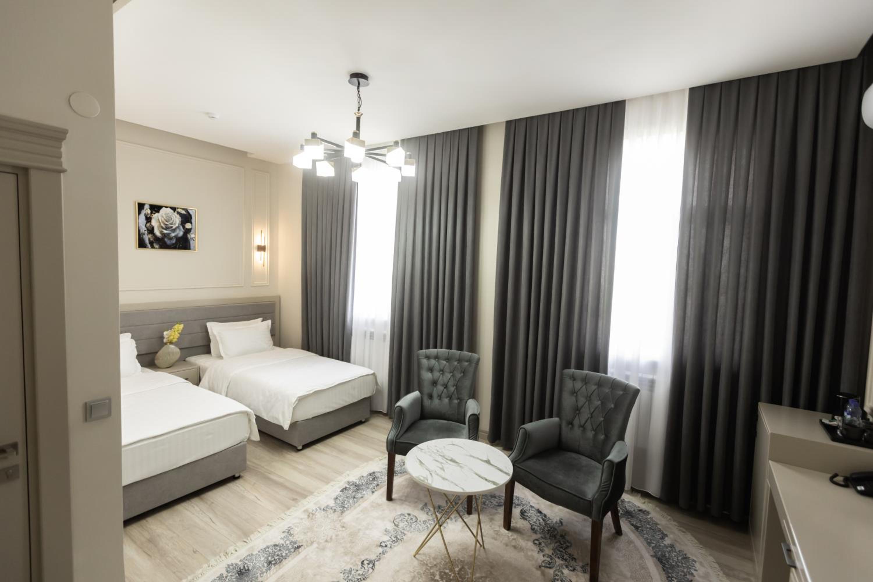 Deluxe Twin Room photo 3