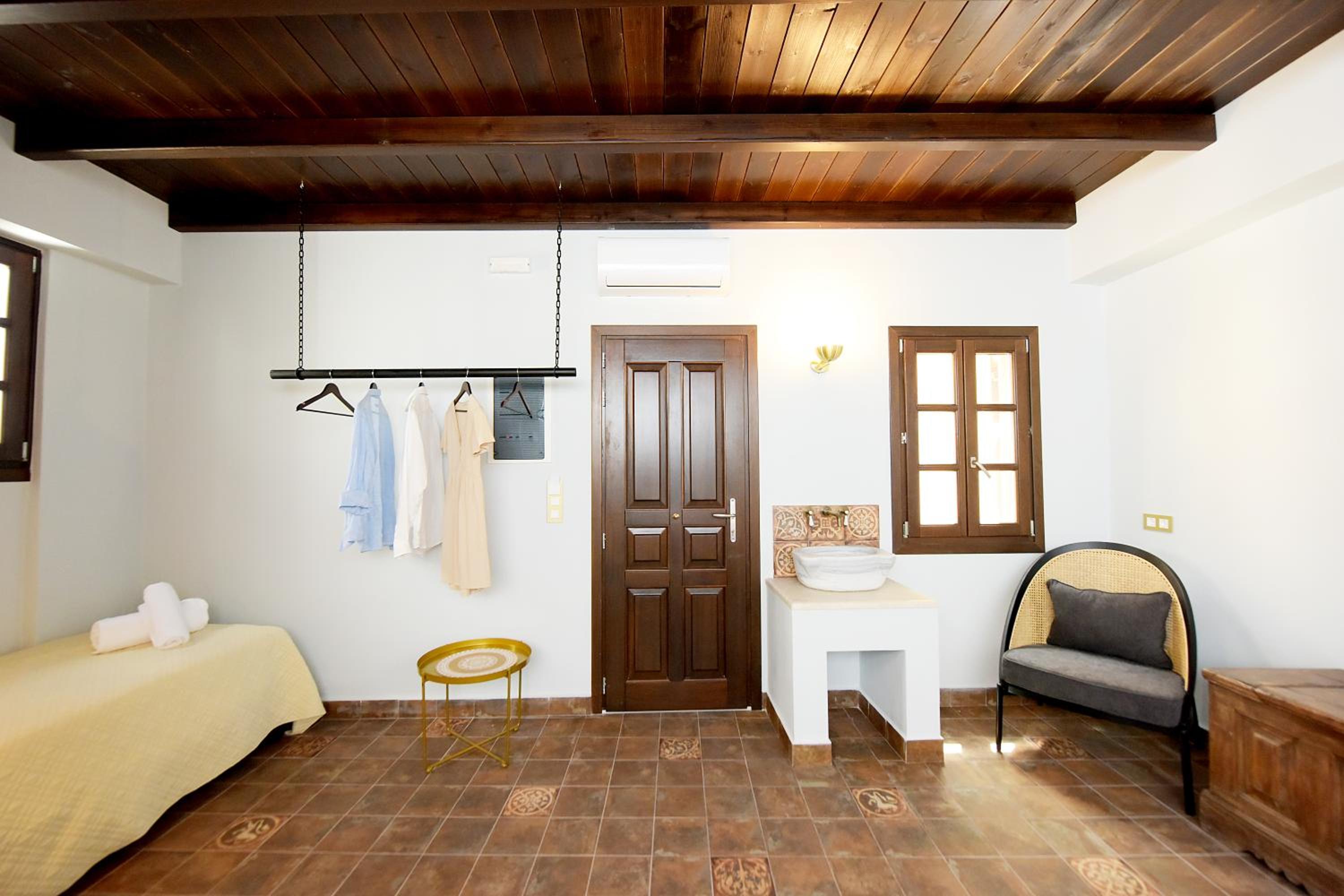 Deluxe King Suite