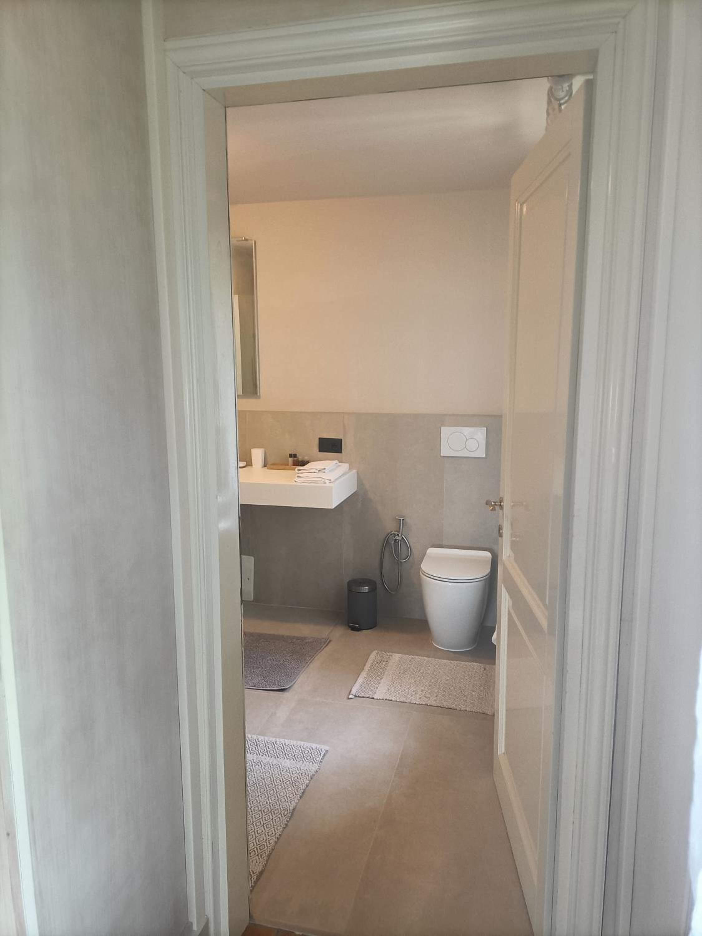 Double Room with Private Bathroom photo 3