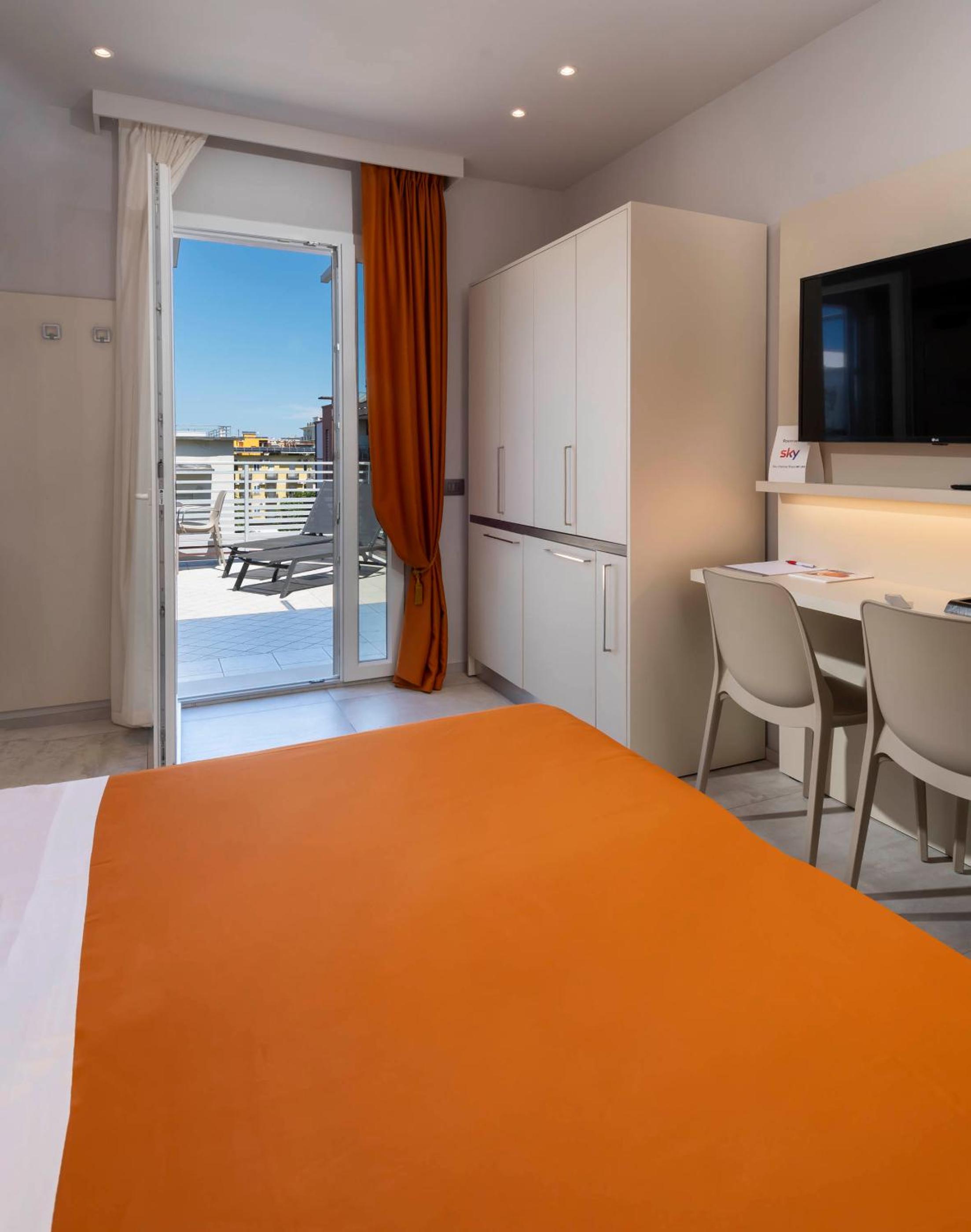 Double Room with Terrace photo 3