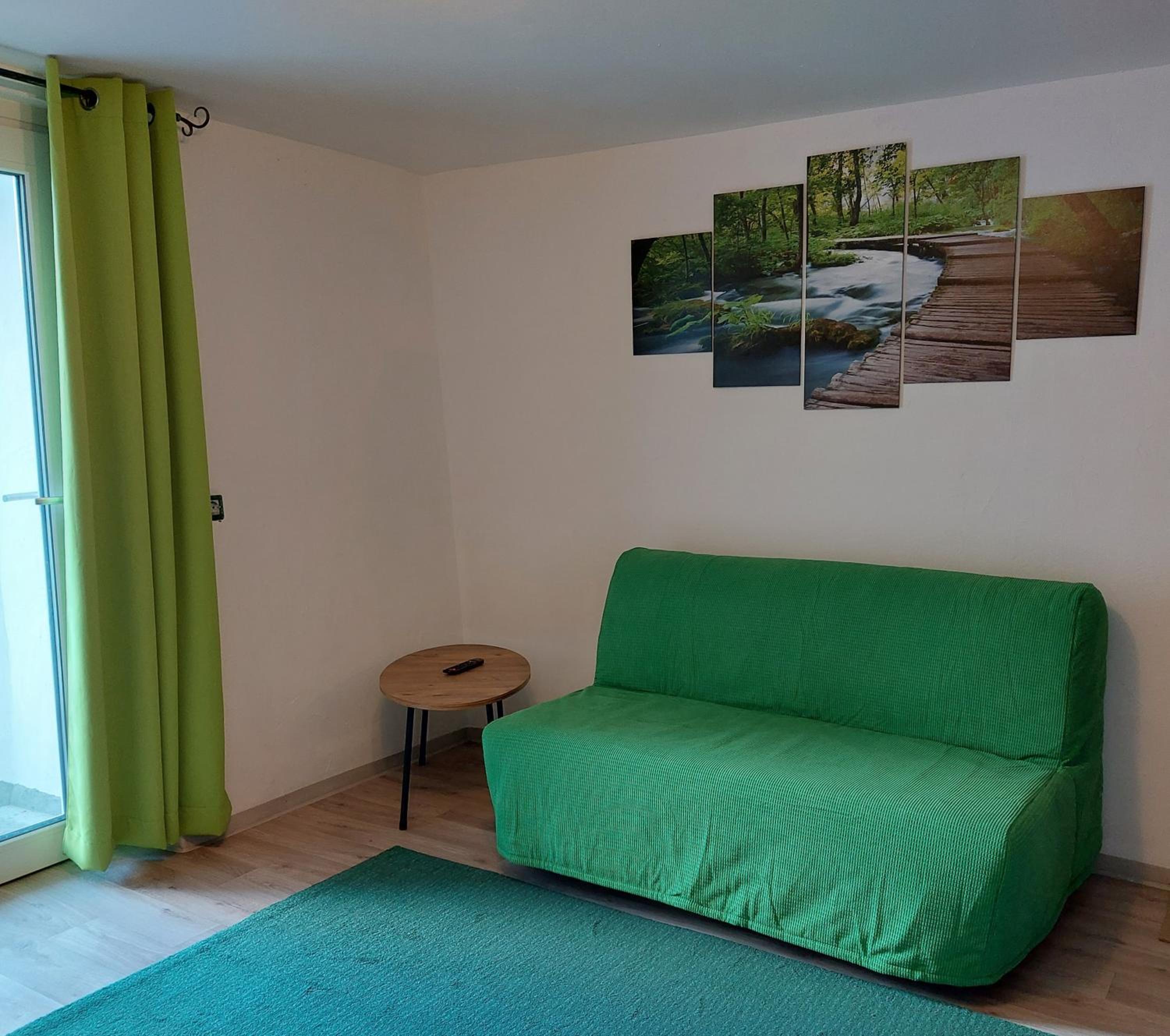 Studio Apartment photo 1