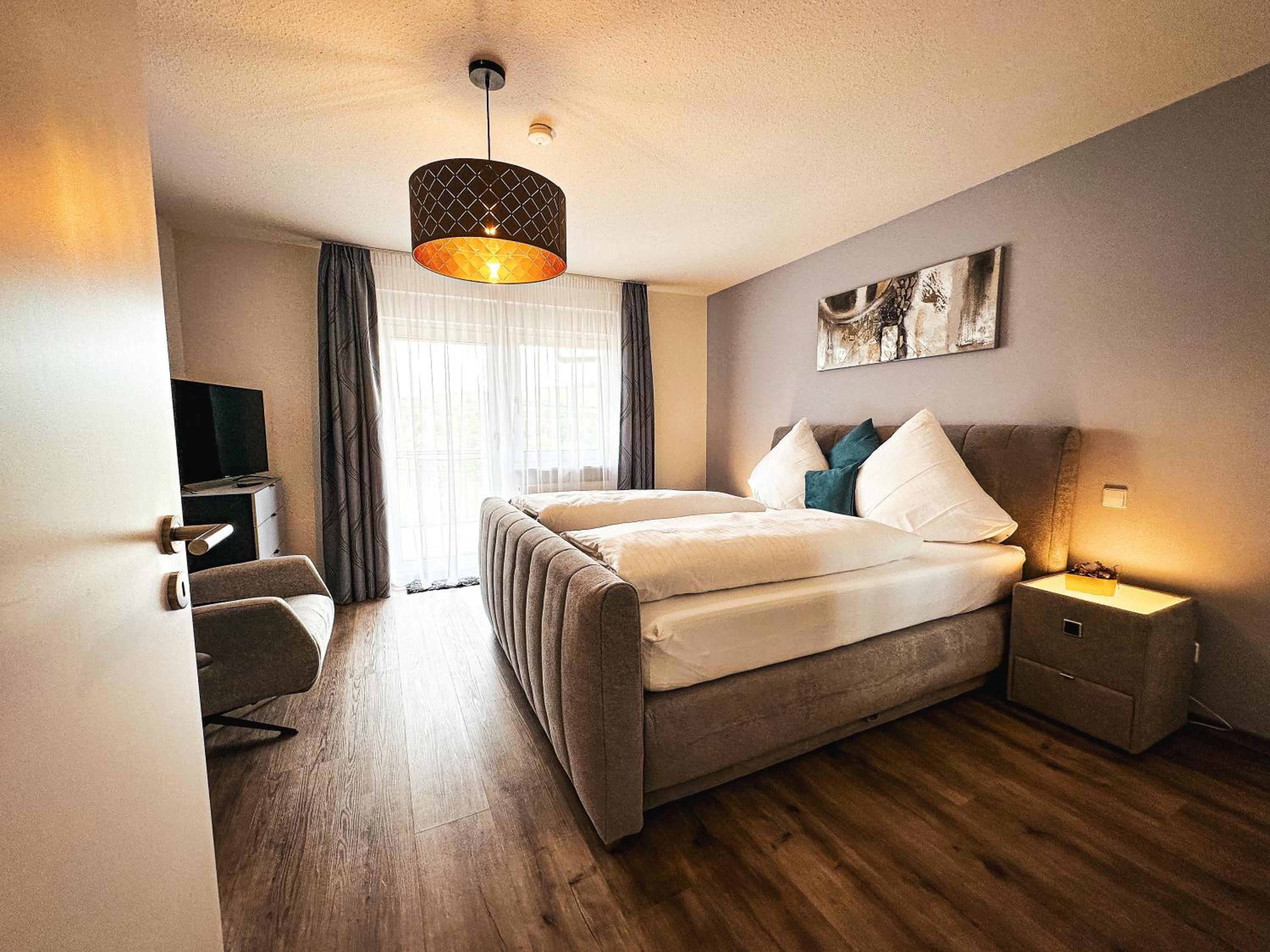 Superior One-Bedroom Apartment with Balcony