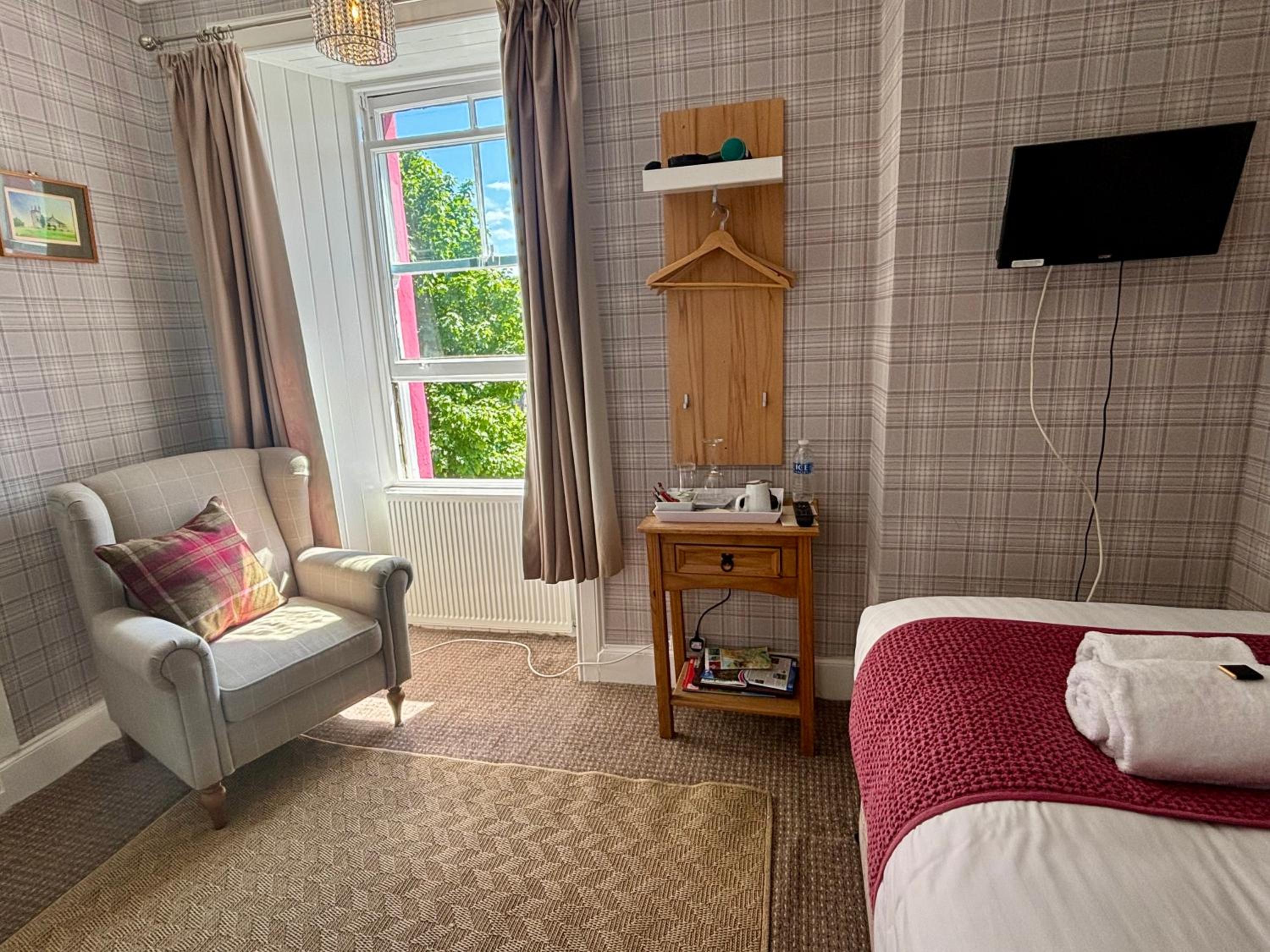 Single Room photo 2