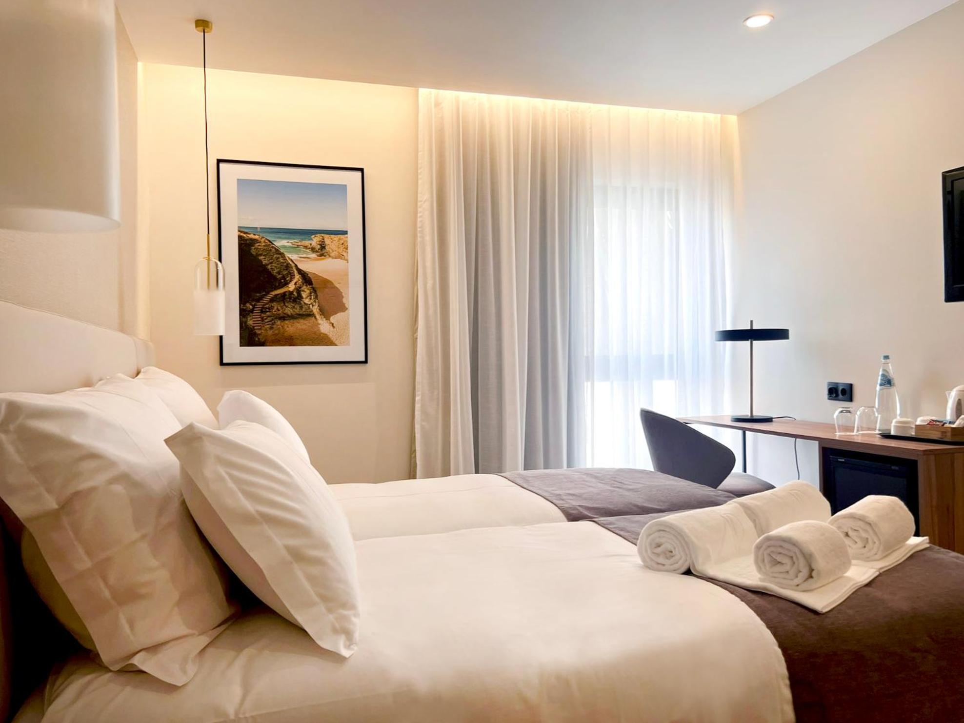 Double or Twin Room - Photo 4