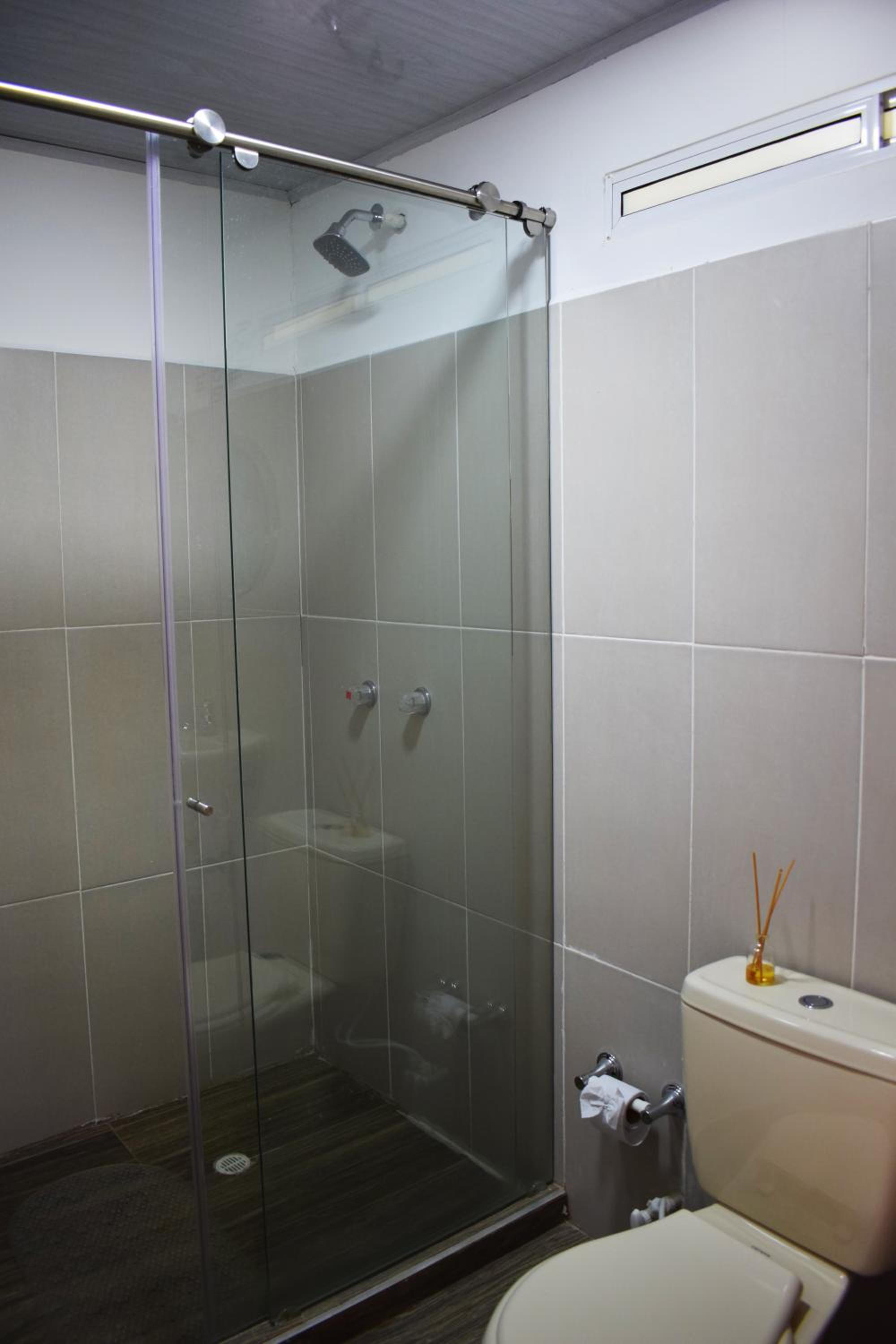 Double Room with Private Bathroom photo 3