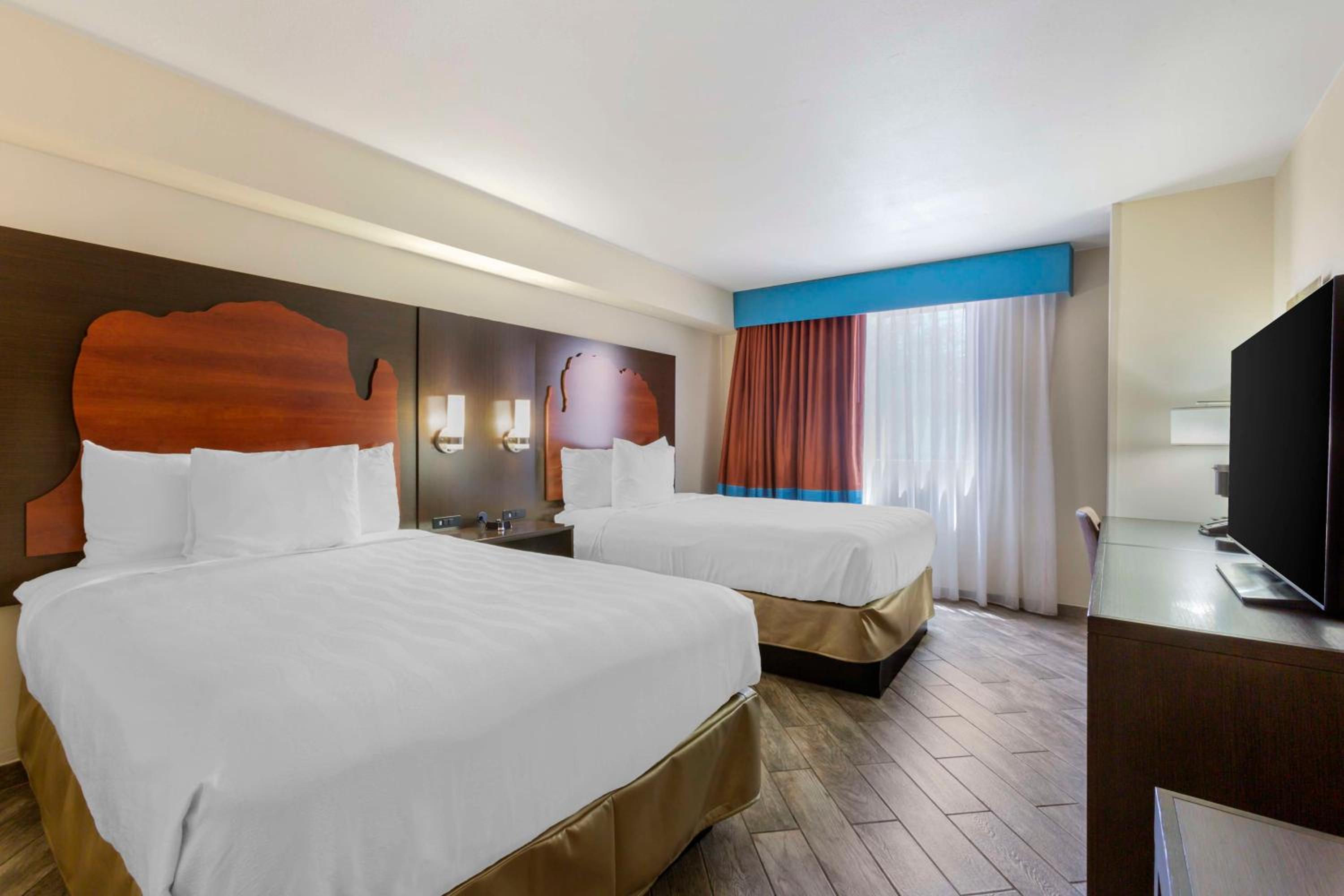 Double Room with Balcony and Two Double Beds - Upper Floor/Non-Smoking at Aiden by Best Western Sedona in Sedona
