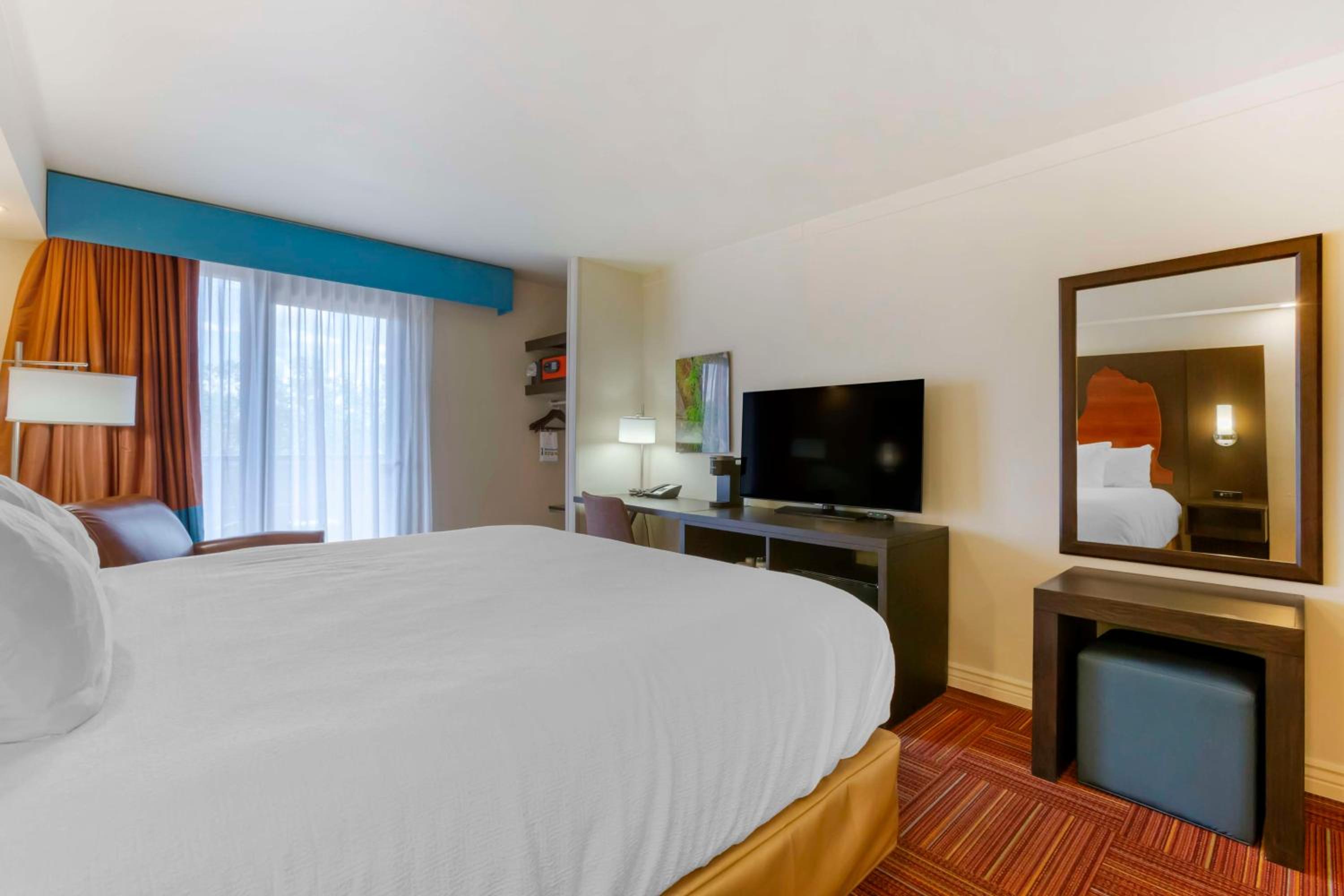 King Room with Patio - Non-Smoking at Aiden by Best Western Sedona in Sedona
