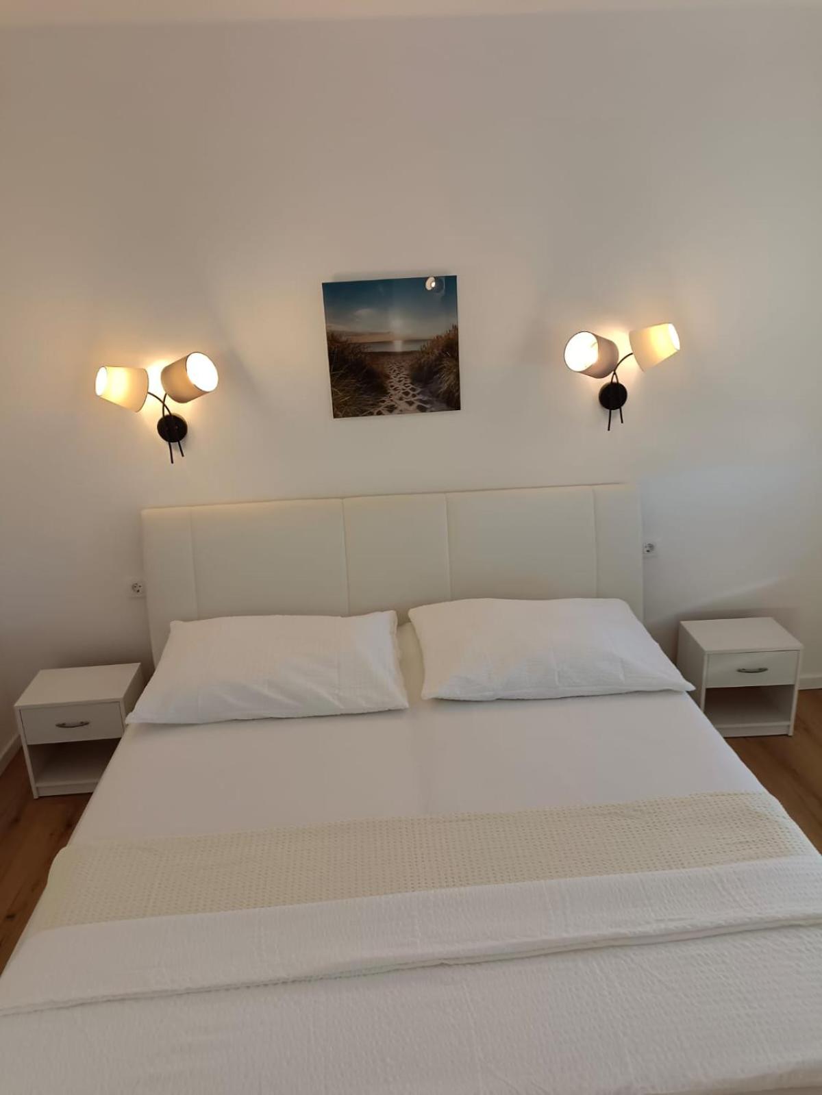 One-Bedroom Apartment with Balcony