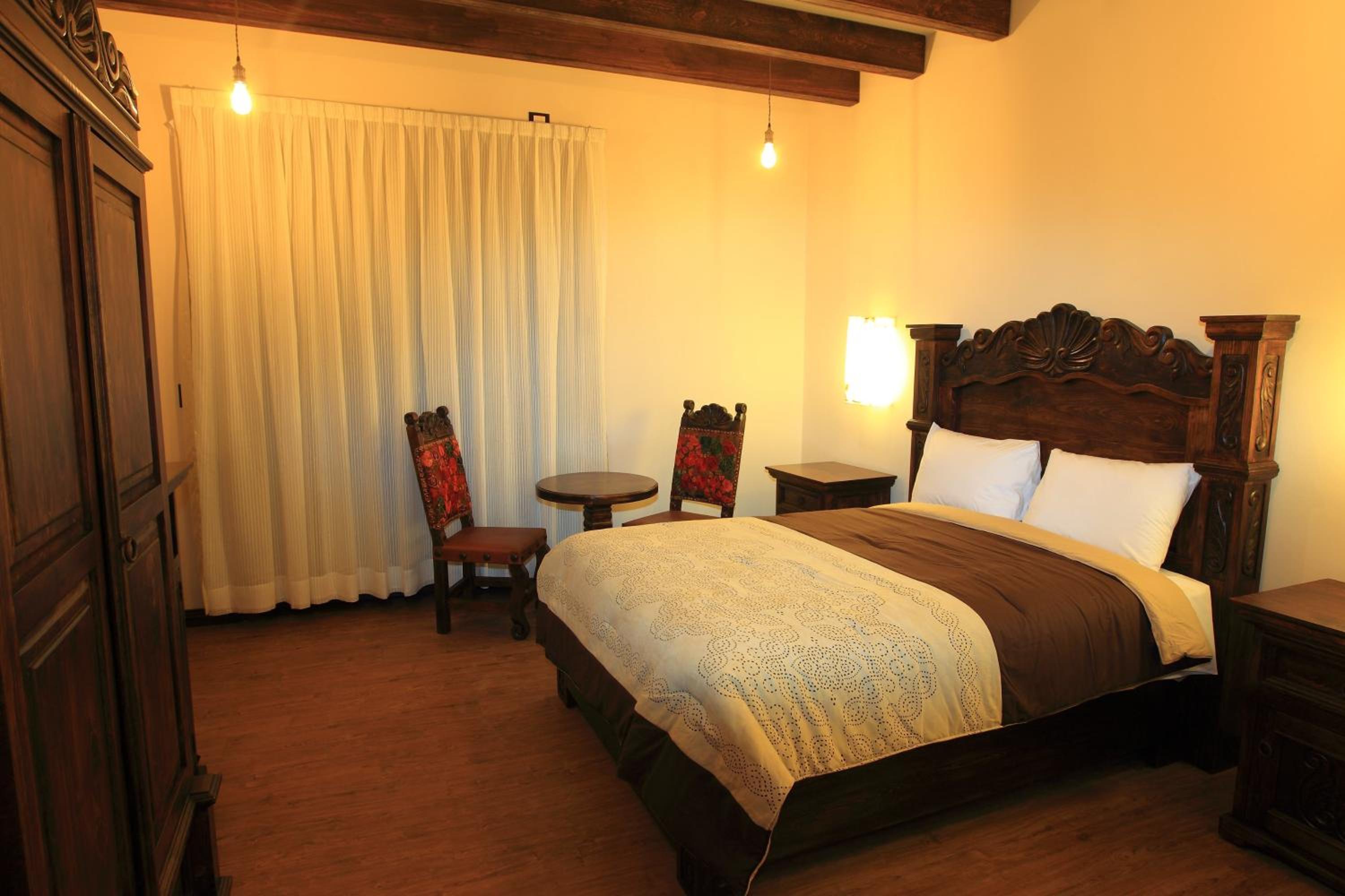 Queen Room With Spa Bath