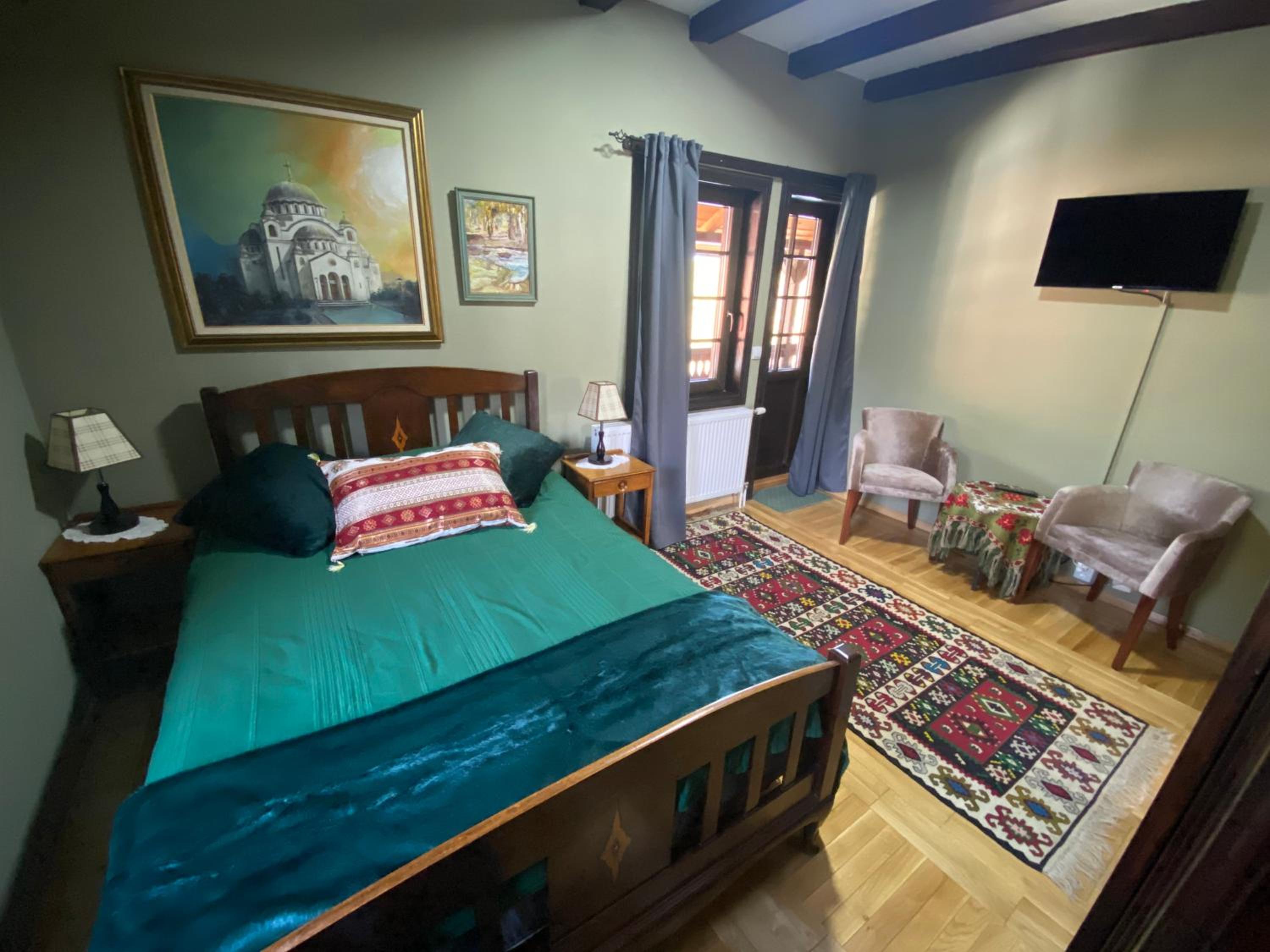 Double Room with Private Bathroom photo 1