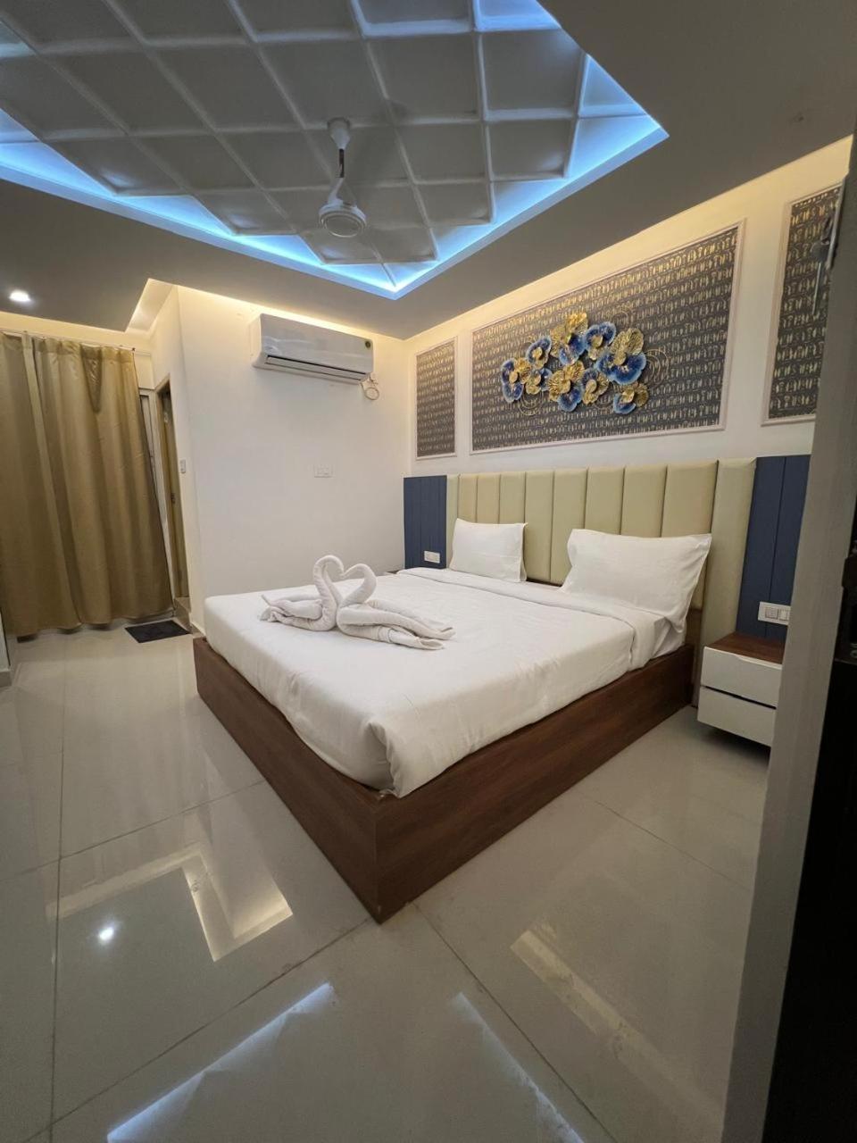 Superior King Room photo 2