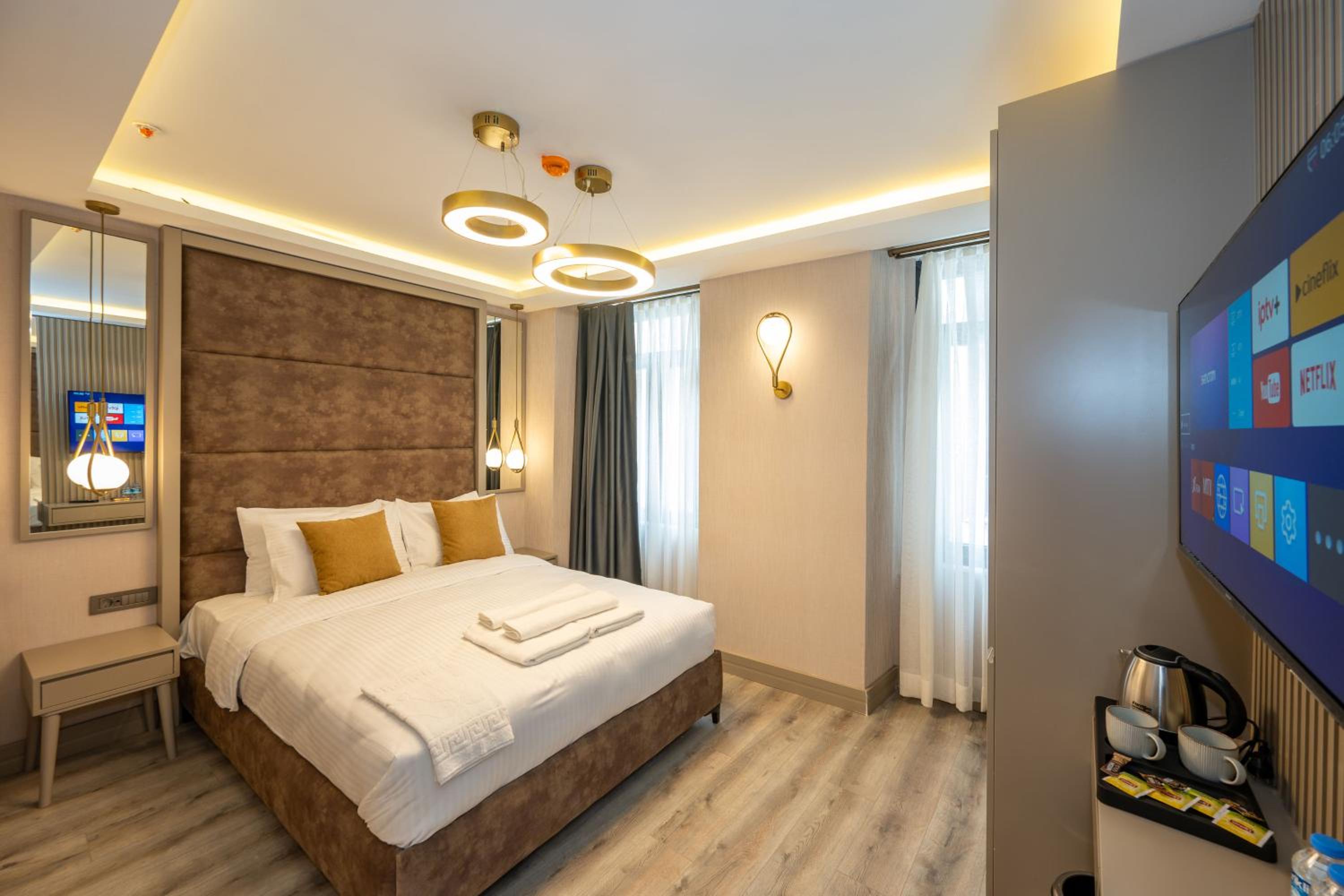 Deluxe Double Room photo 2