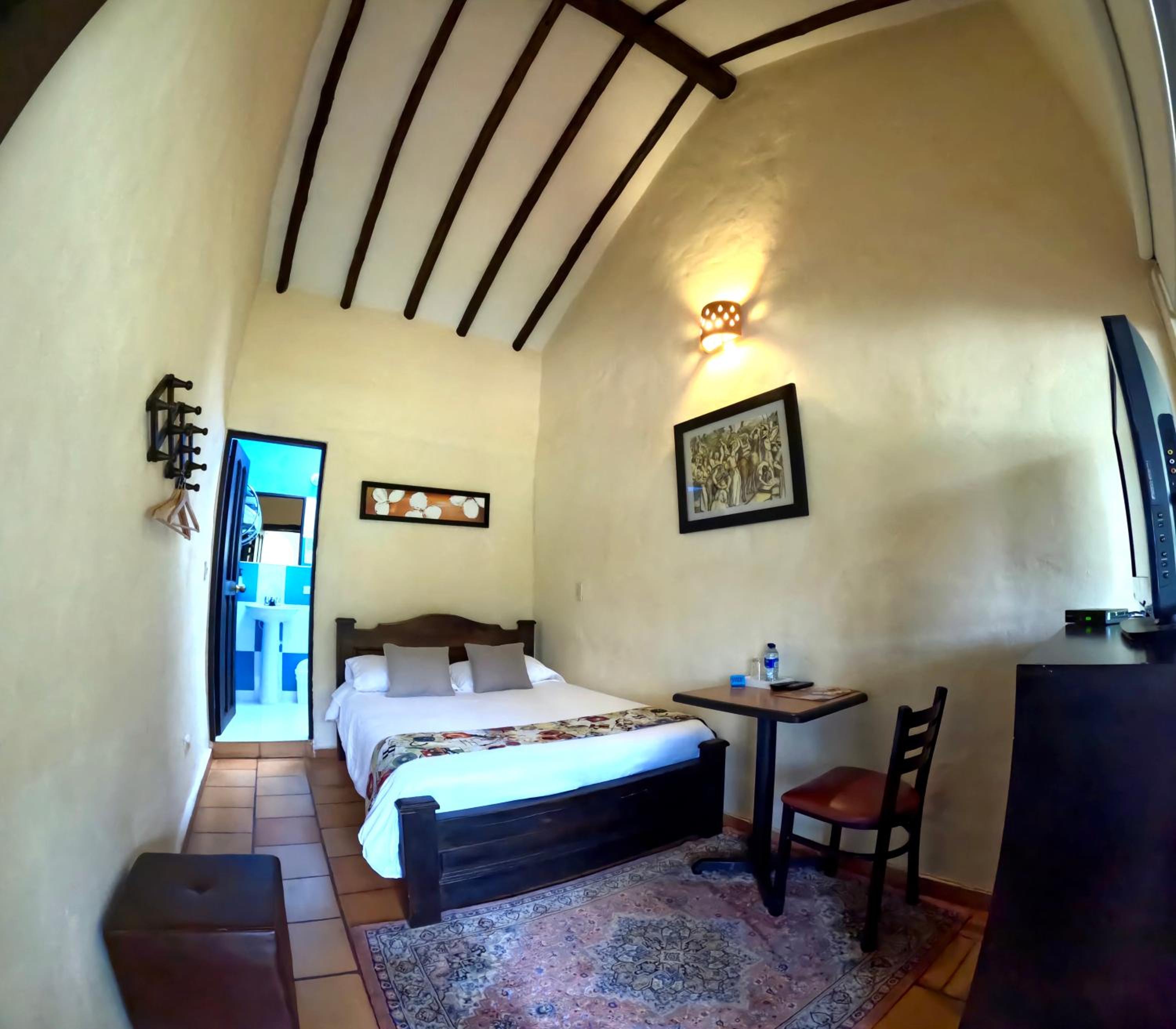 Small Single Room photo 1