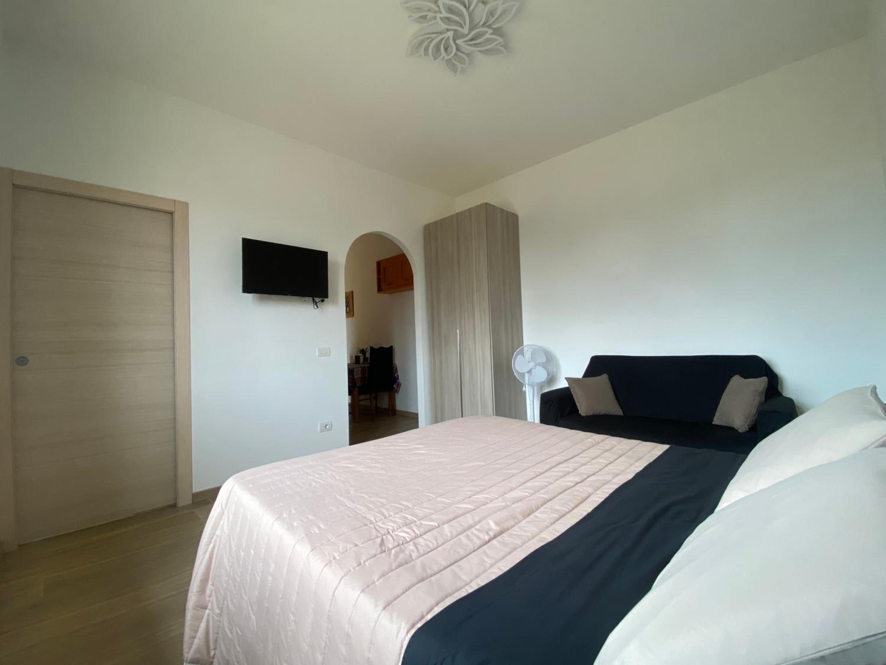 Triple Room with Private Bathroom