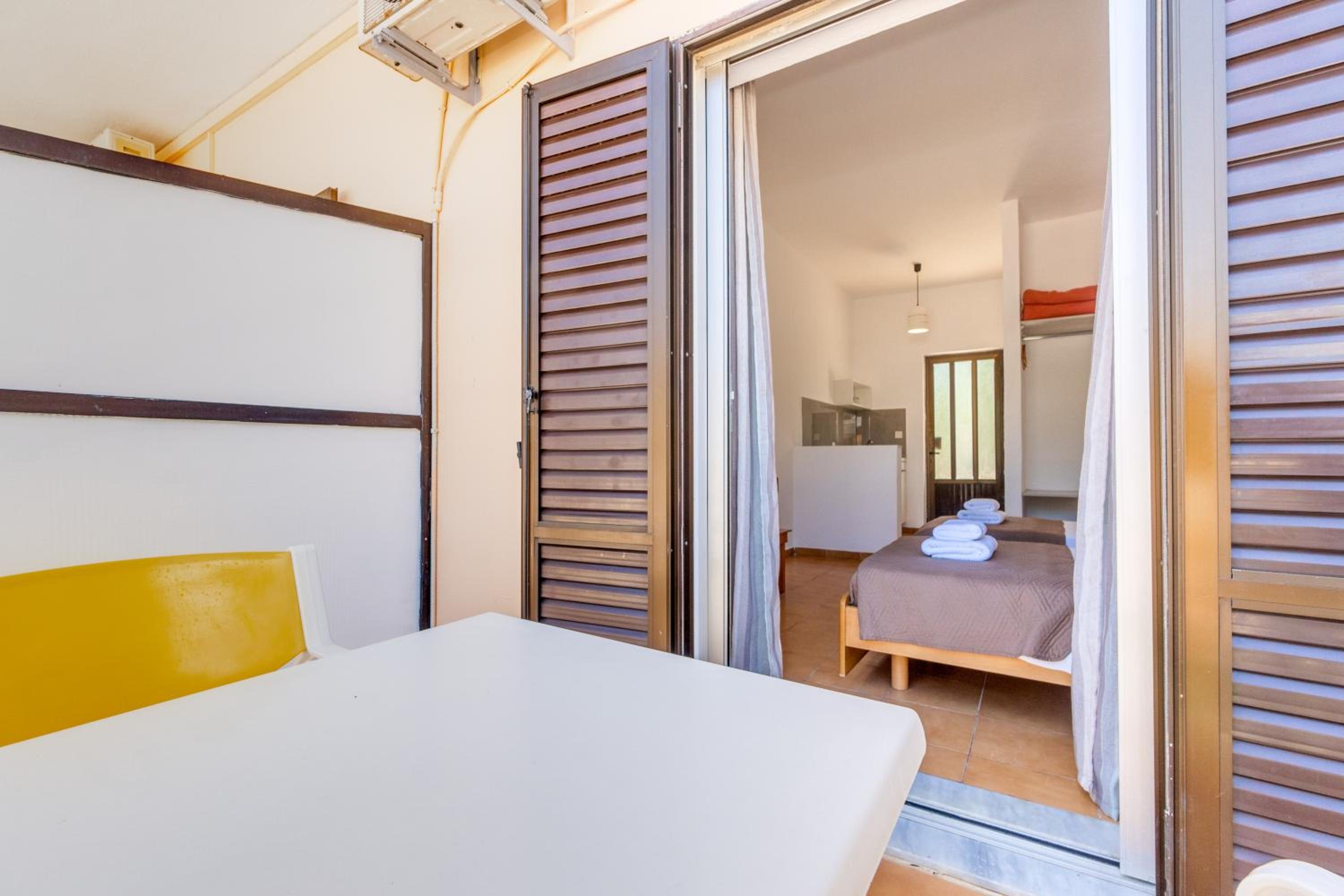 Standard Studio With Balcony photo 3