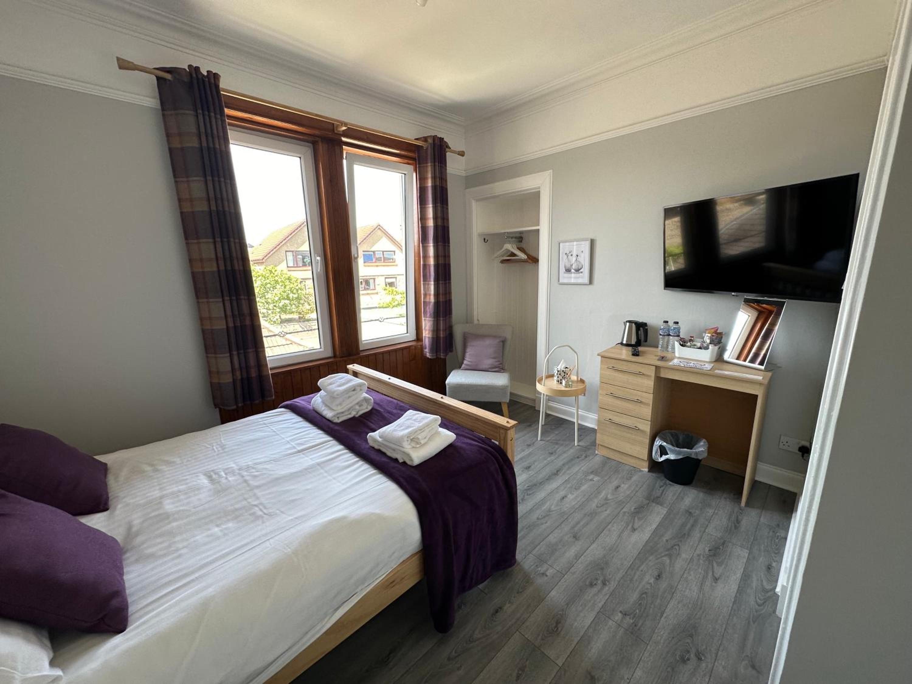 Double Room with Private Bathroom photo 3