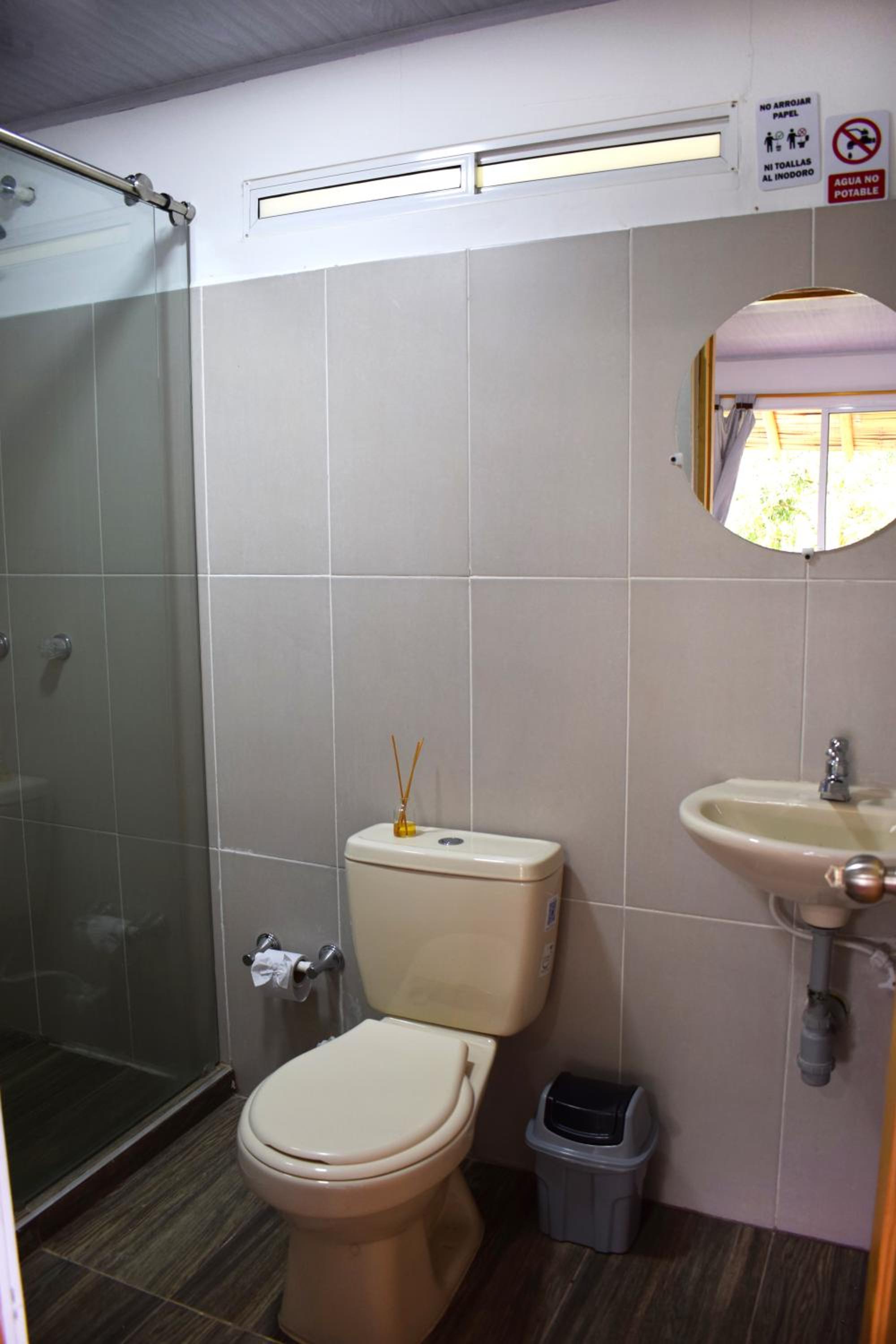 Standard Twin Room photo 2
